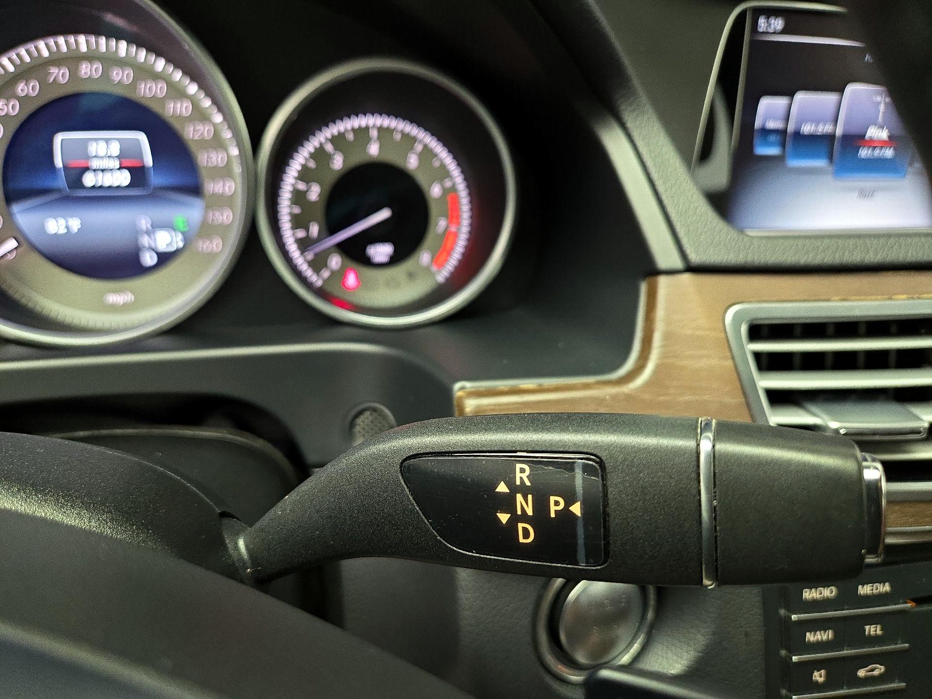 Thumbnail: 2016 Mercedes-Benz E-Class - 18