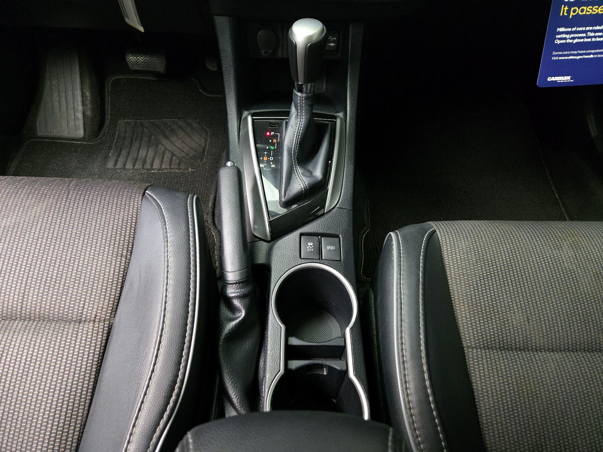 Thumbnail: 2016 Toyota Corolla - 17