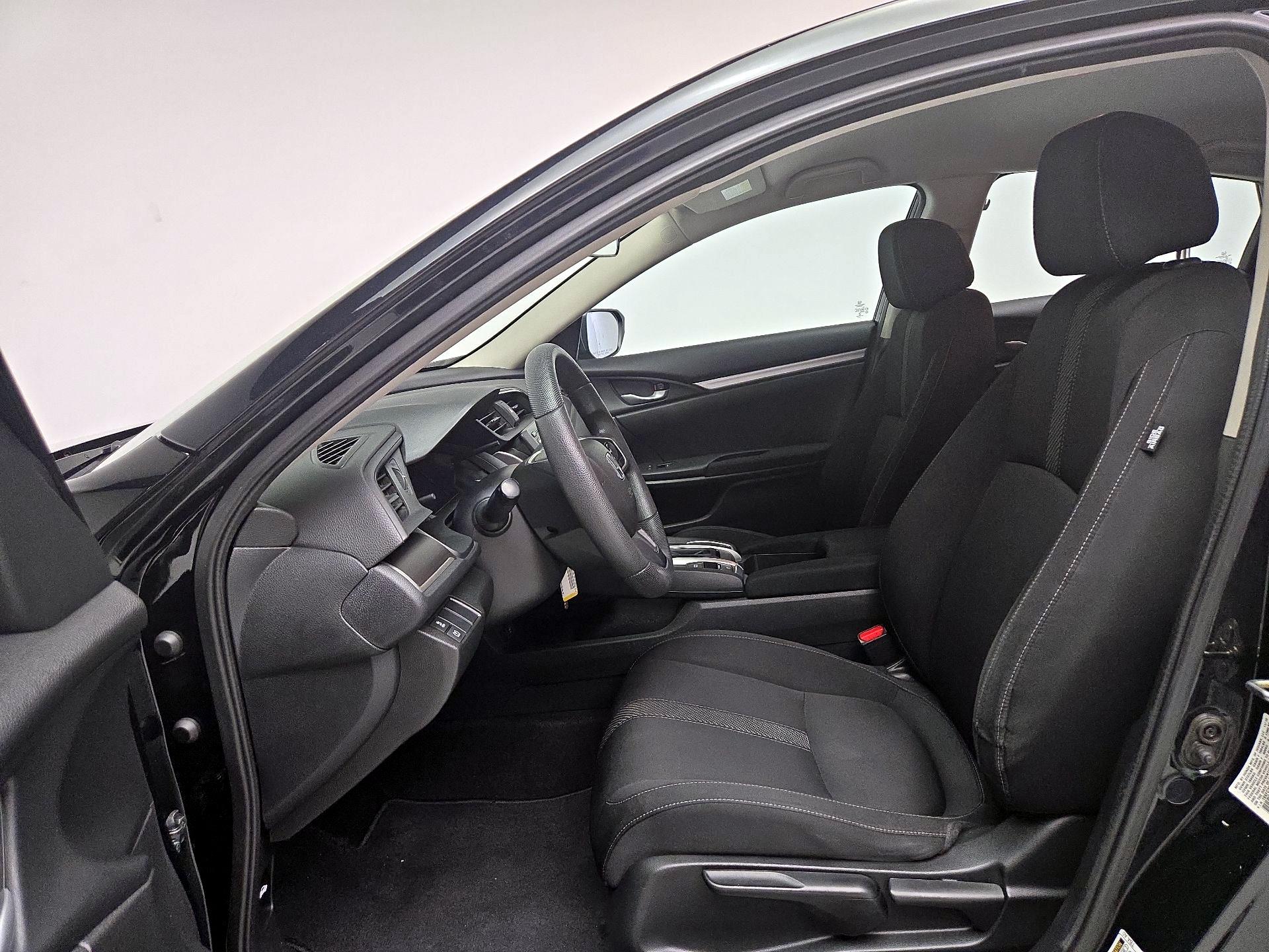 Thumbnail: 2016 Honda Civic - 11