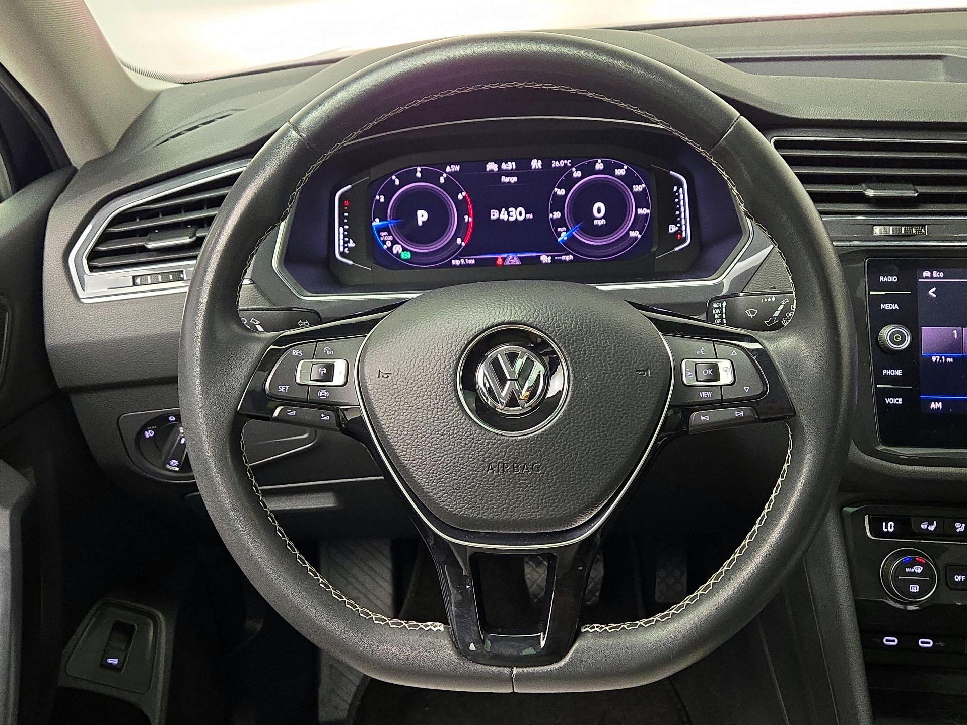 Thumbnail: 2021 Volkswagen Tiguan - 10