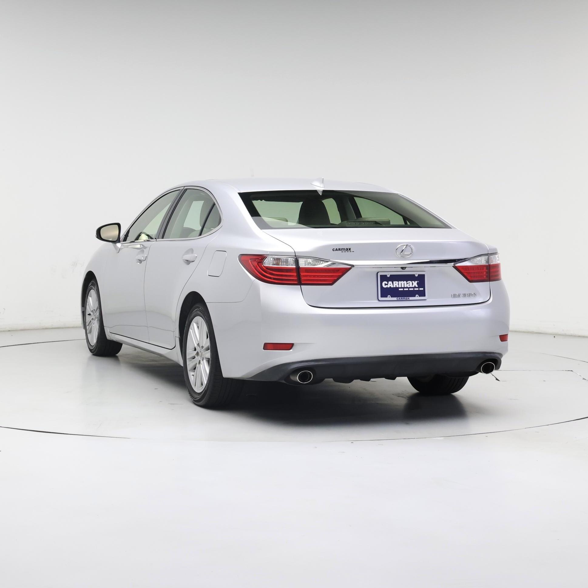 Thumbnail: 2015 Lexus ES - 2