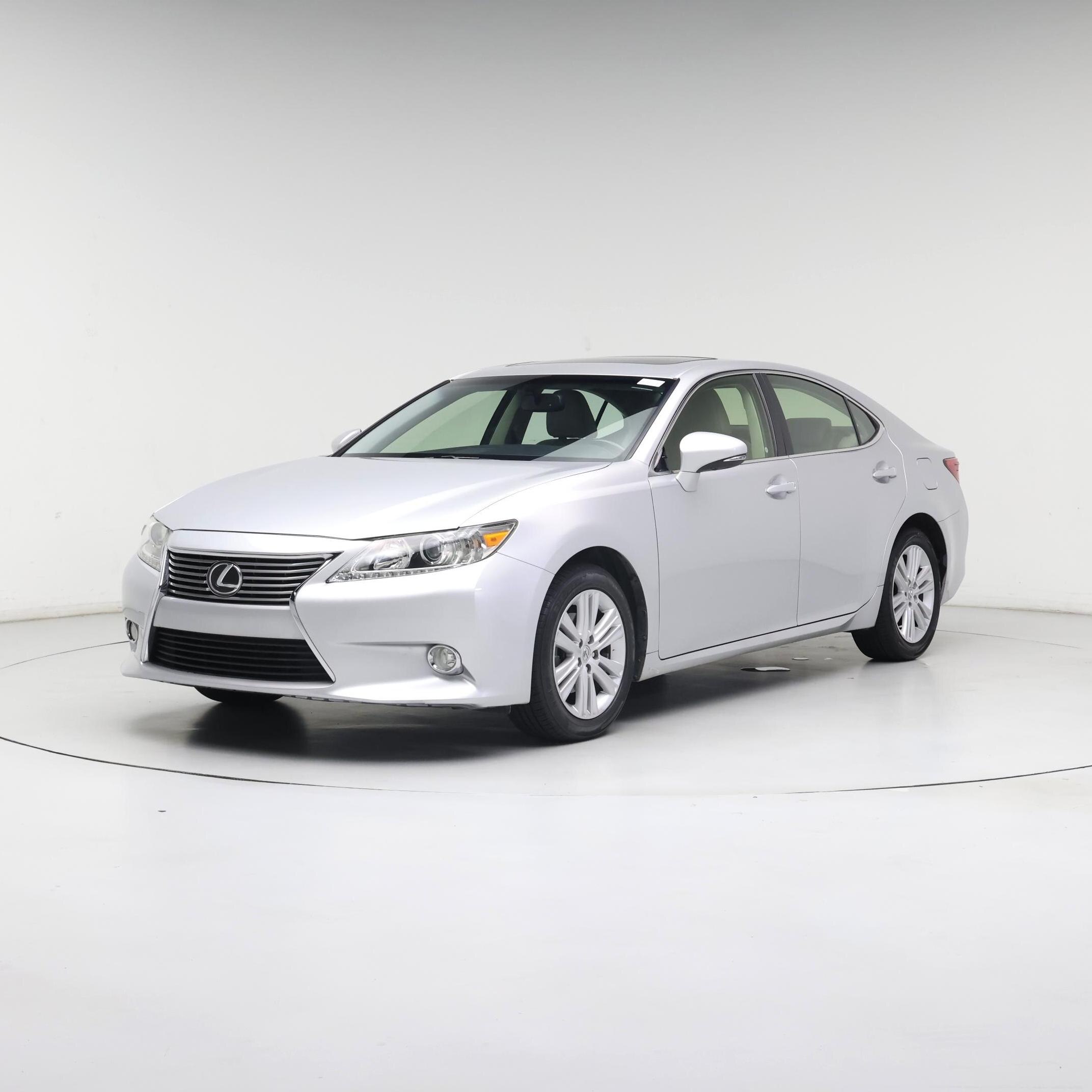Thumbnail: 2015 Lexus ES - 4