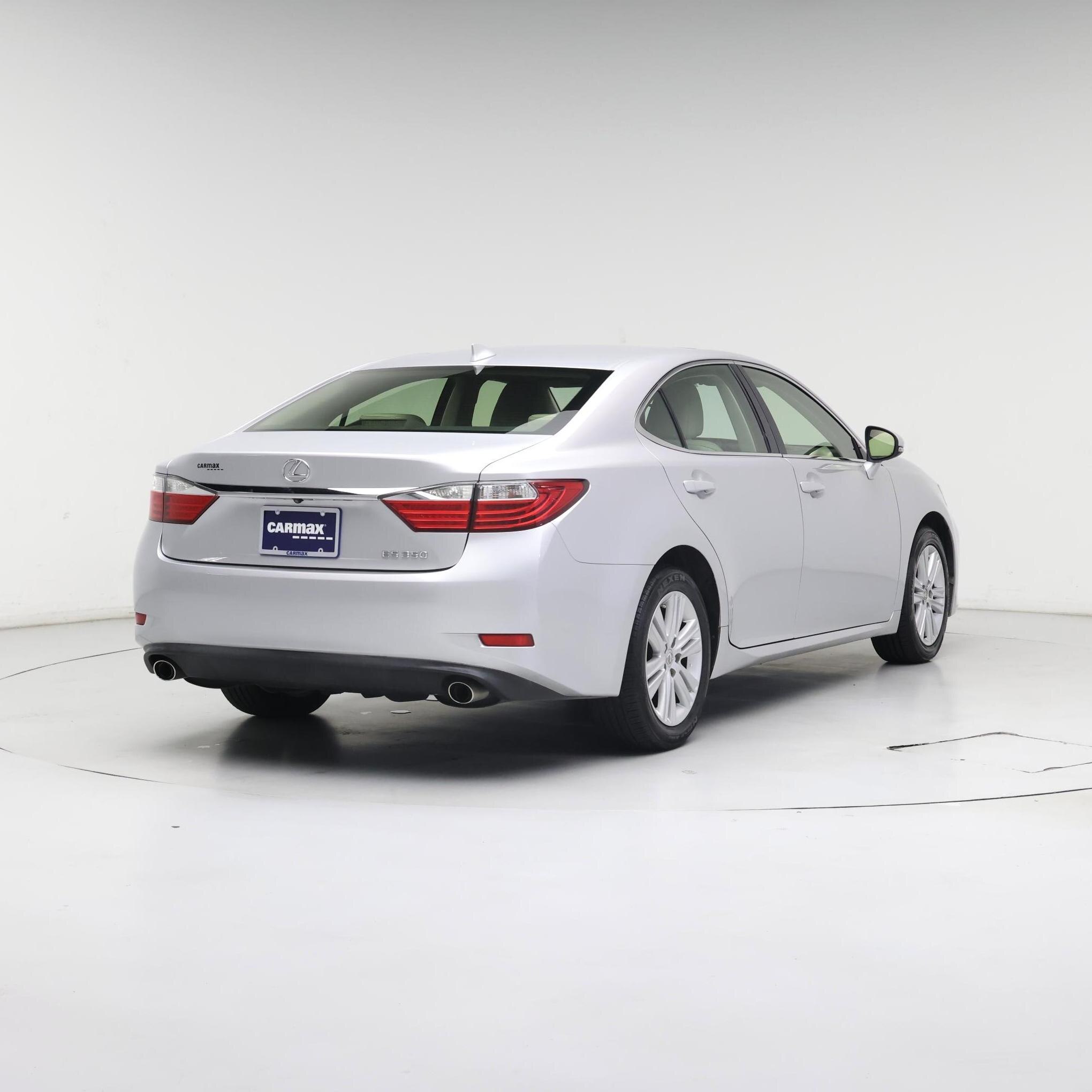 Thumbnail: 2015 Lexus ES - 8