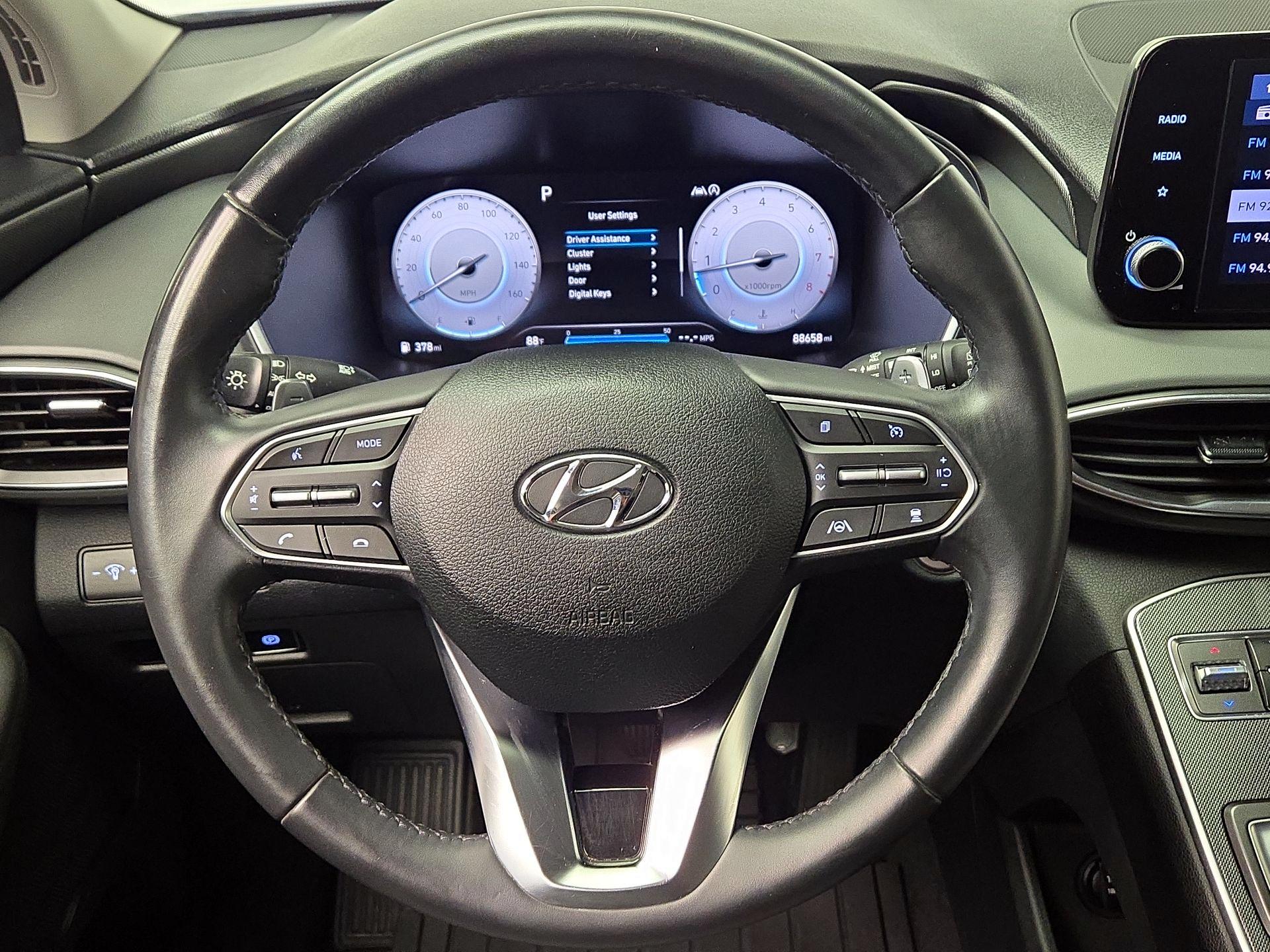 Thumbnail: 2022 Hyundai Santa Fe - 10