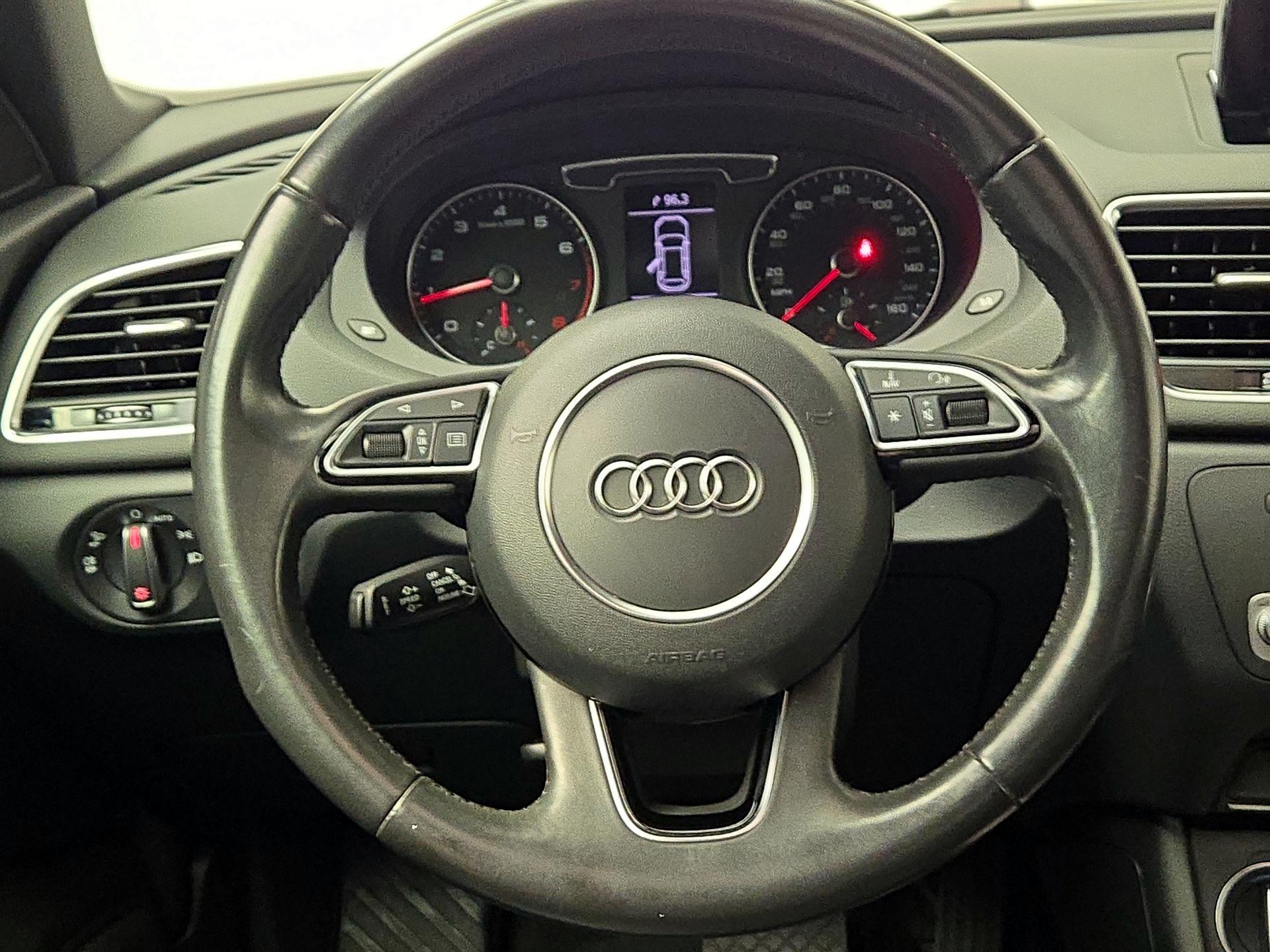 Thumbnail: 2016 Audi Q3 - 10
