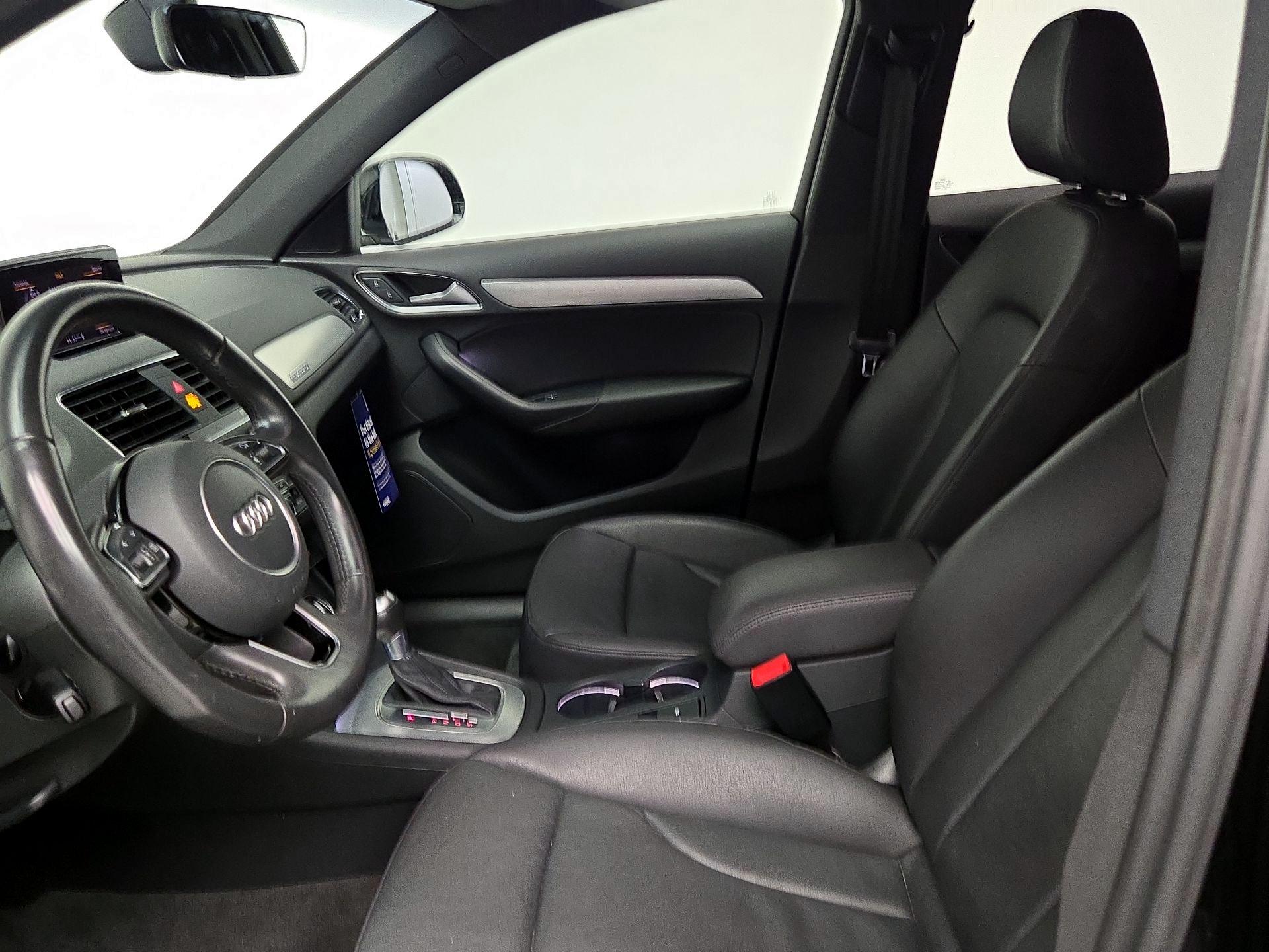 Thumbnail: 2016 Audi Q3 - 11