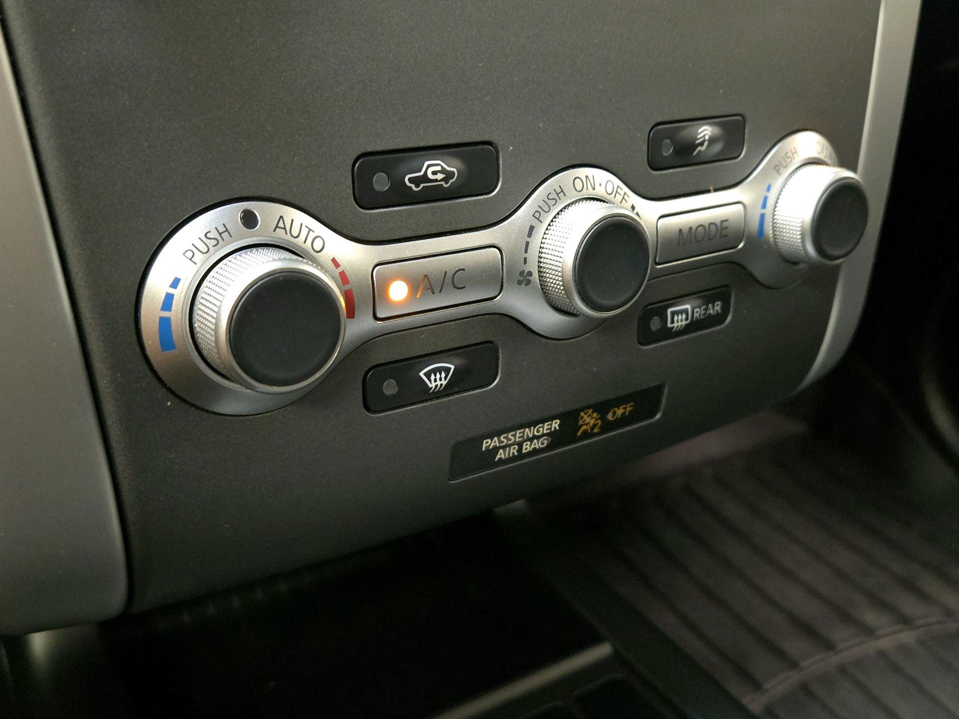 Thumbnail: 2014 Nissan Murano - 17