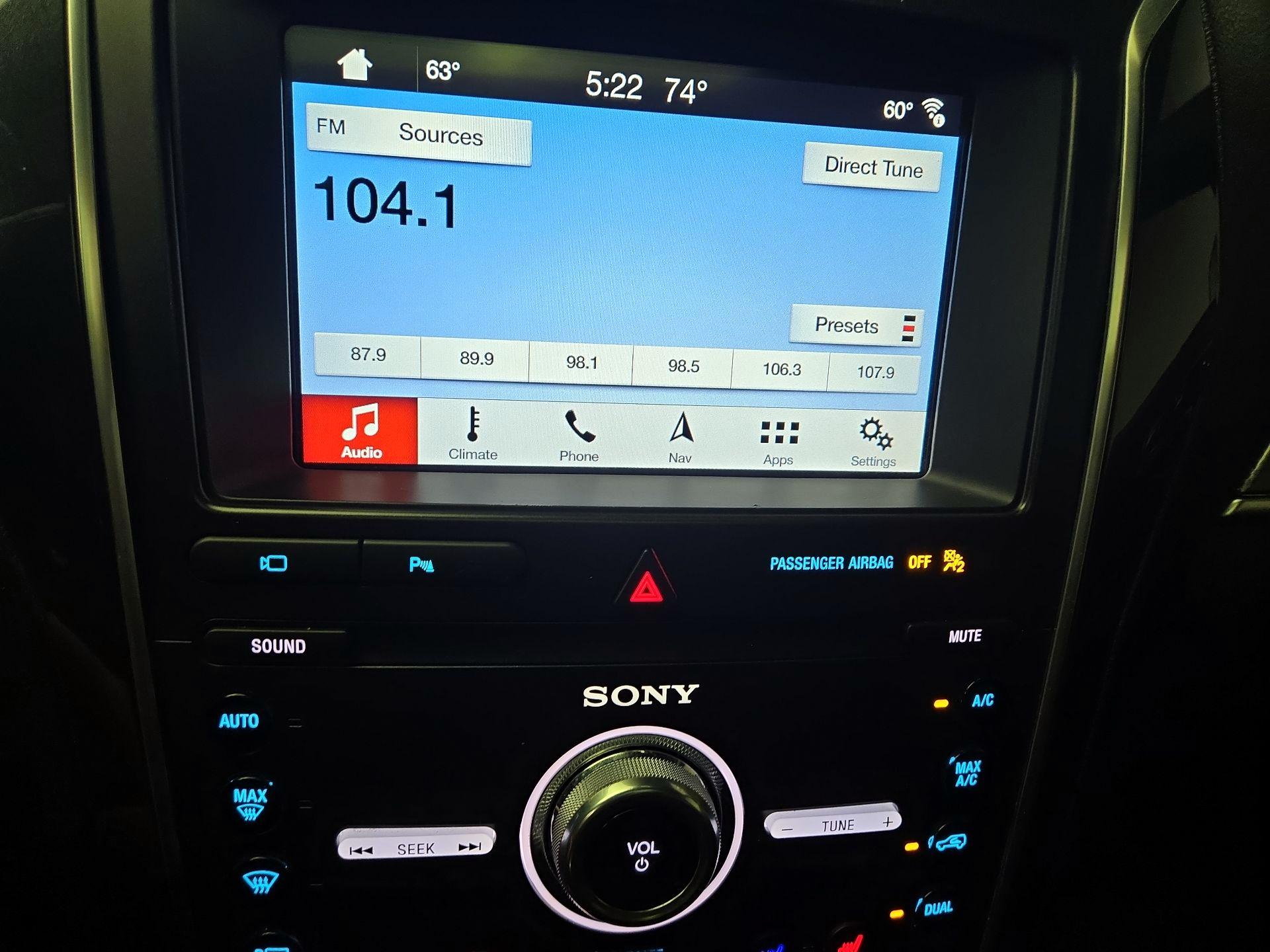 Thumbnail: 2019 Ford Explorer - 16