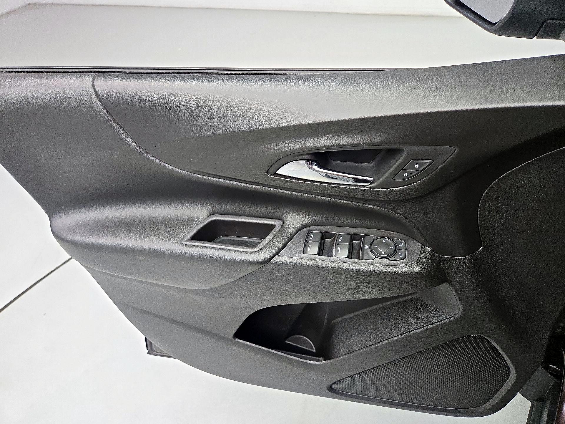 Thumbnail: 2020 Chevrolet Equinox - 12