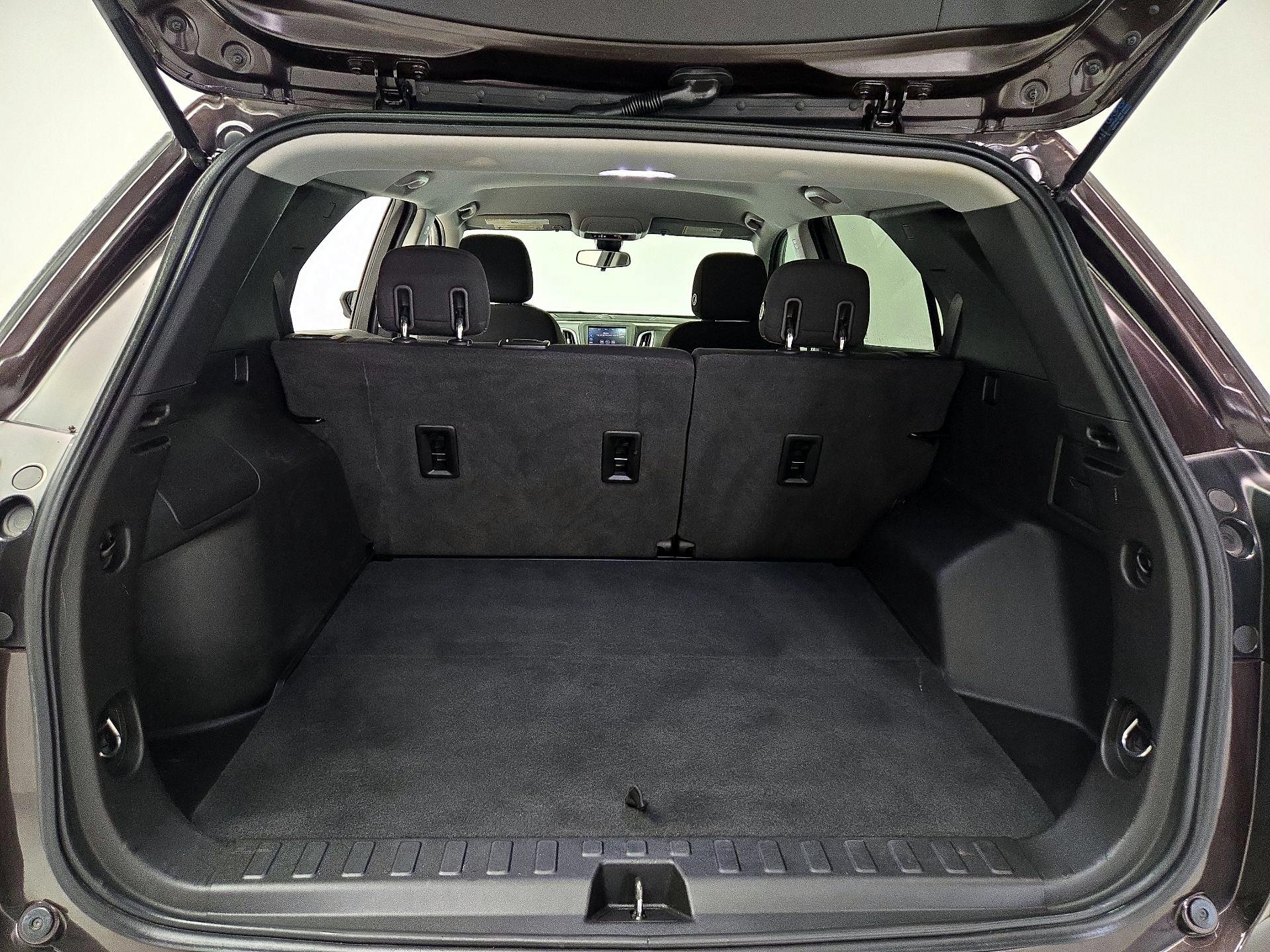 Thumbnail: 2020 Chevrolet Equinox - 20