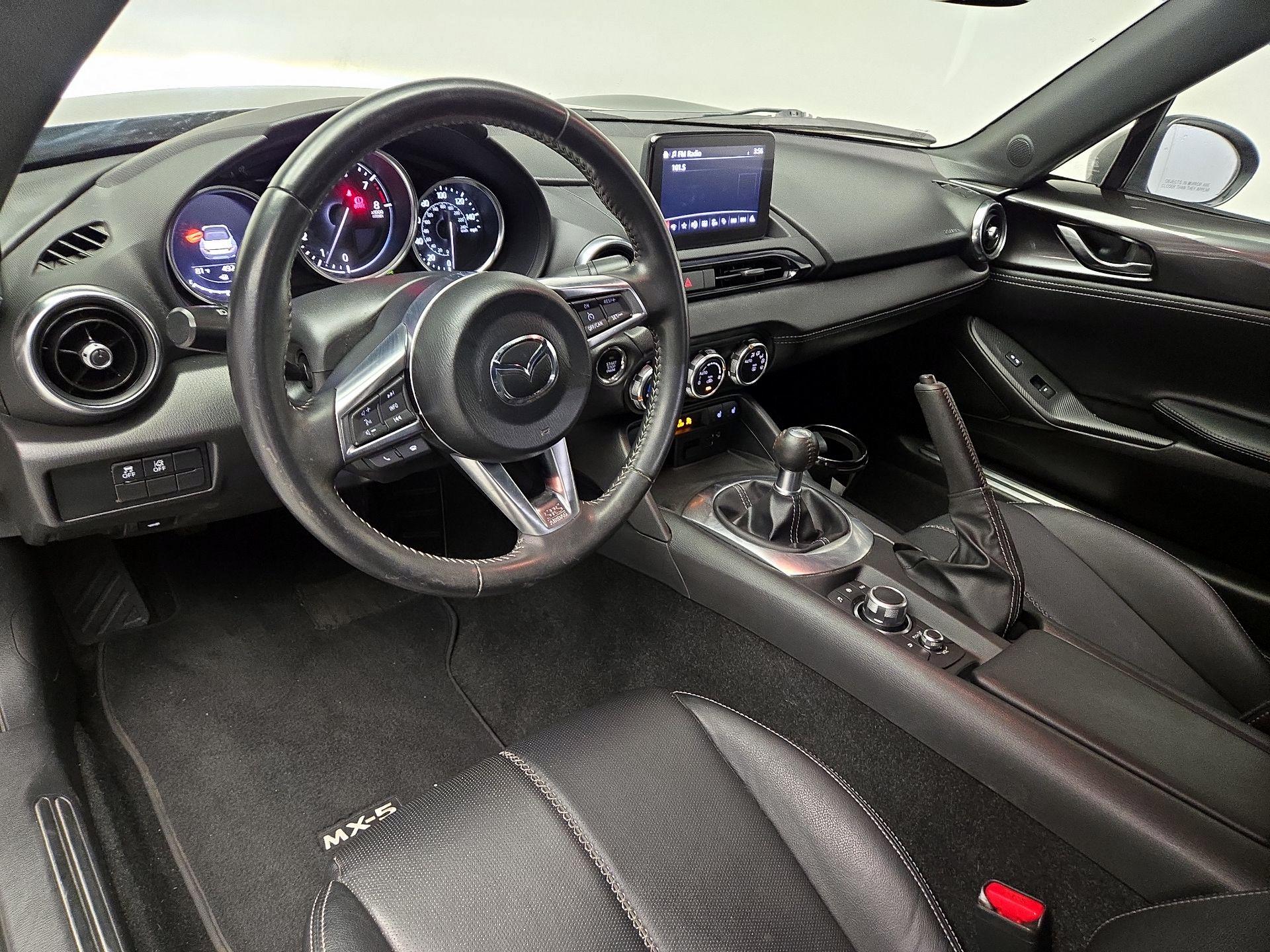 Thumbnail: 2021 Mazda MX-5 Miata - 9