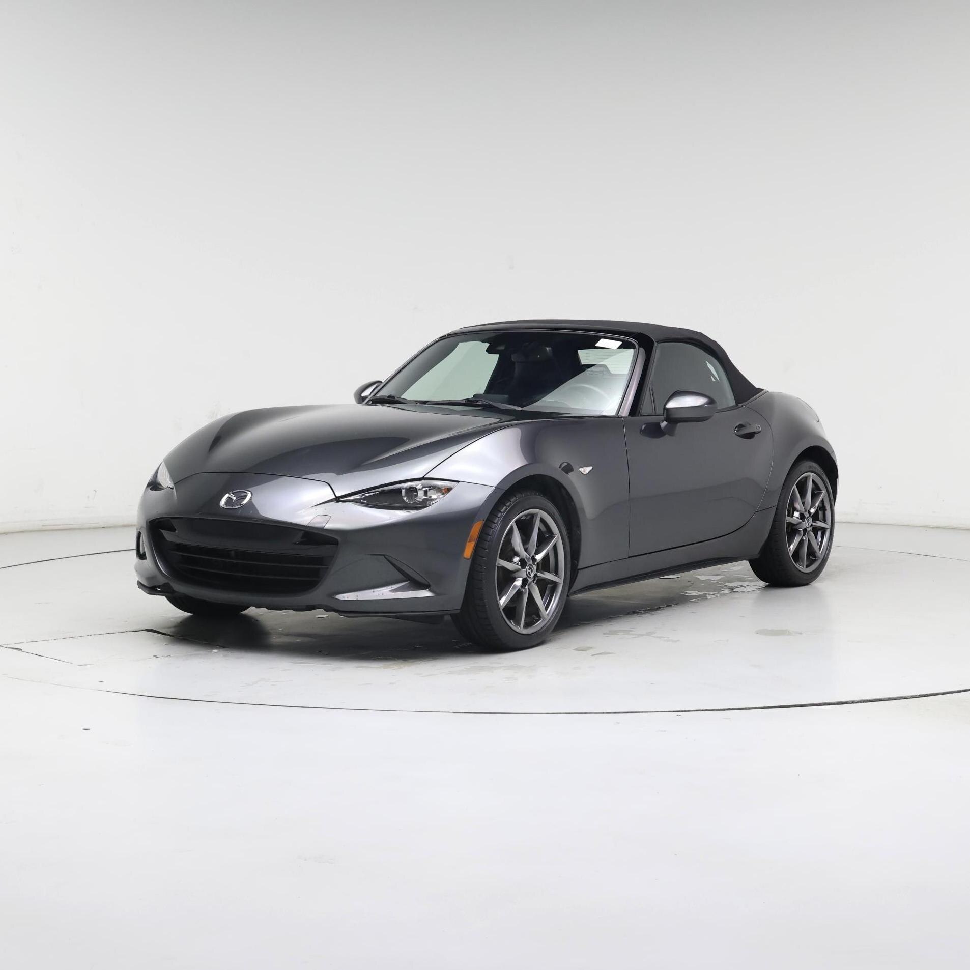 Thumbnail: 2021 Mazda MX-5 Miata - 4