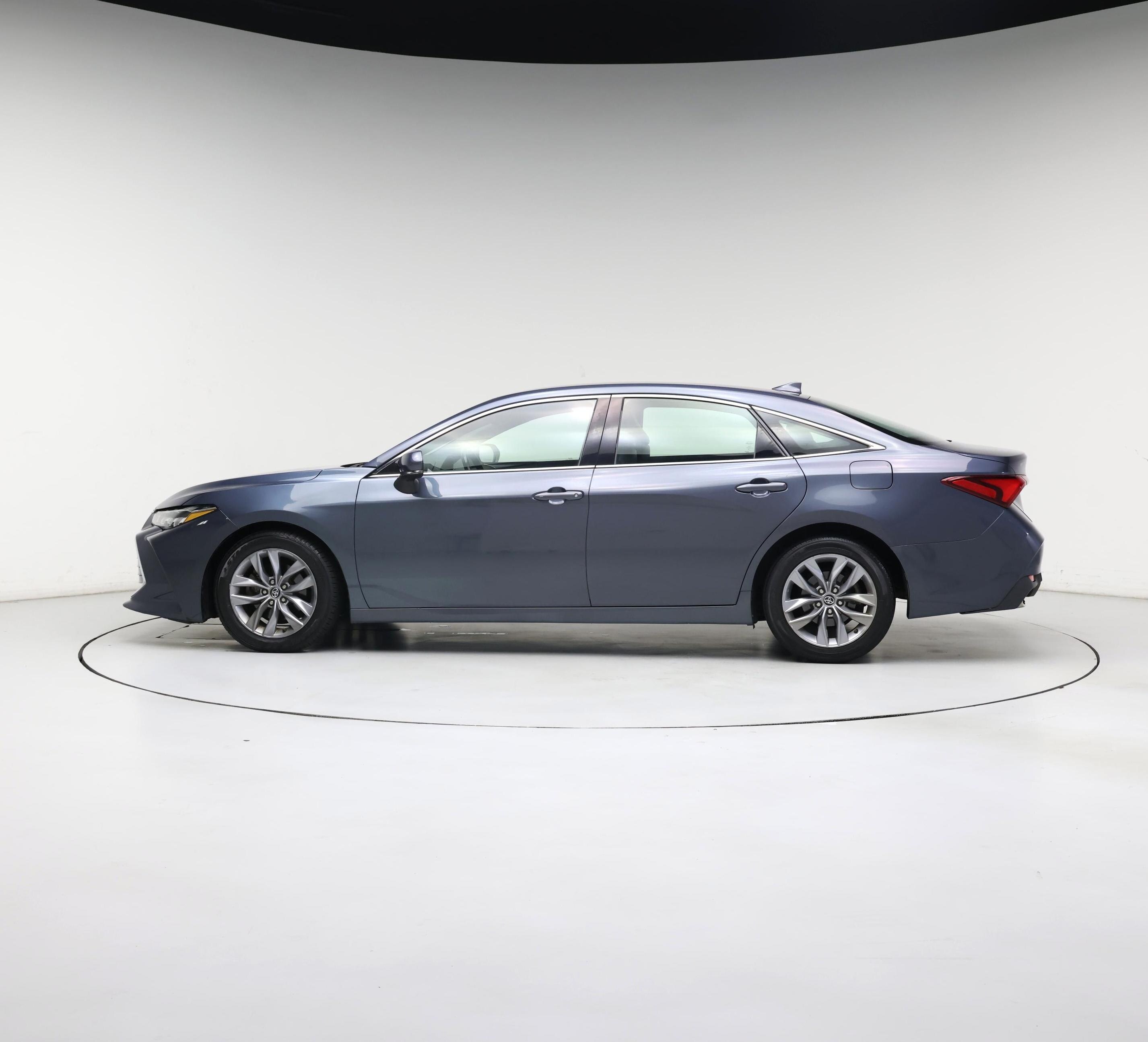 Thumbnail: 2019 Toyota Avalon - 3