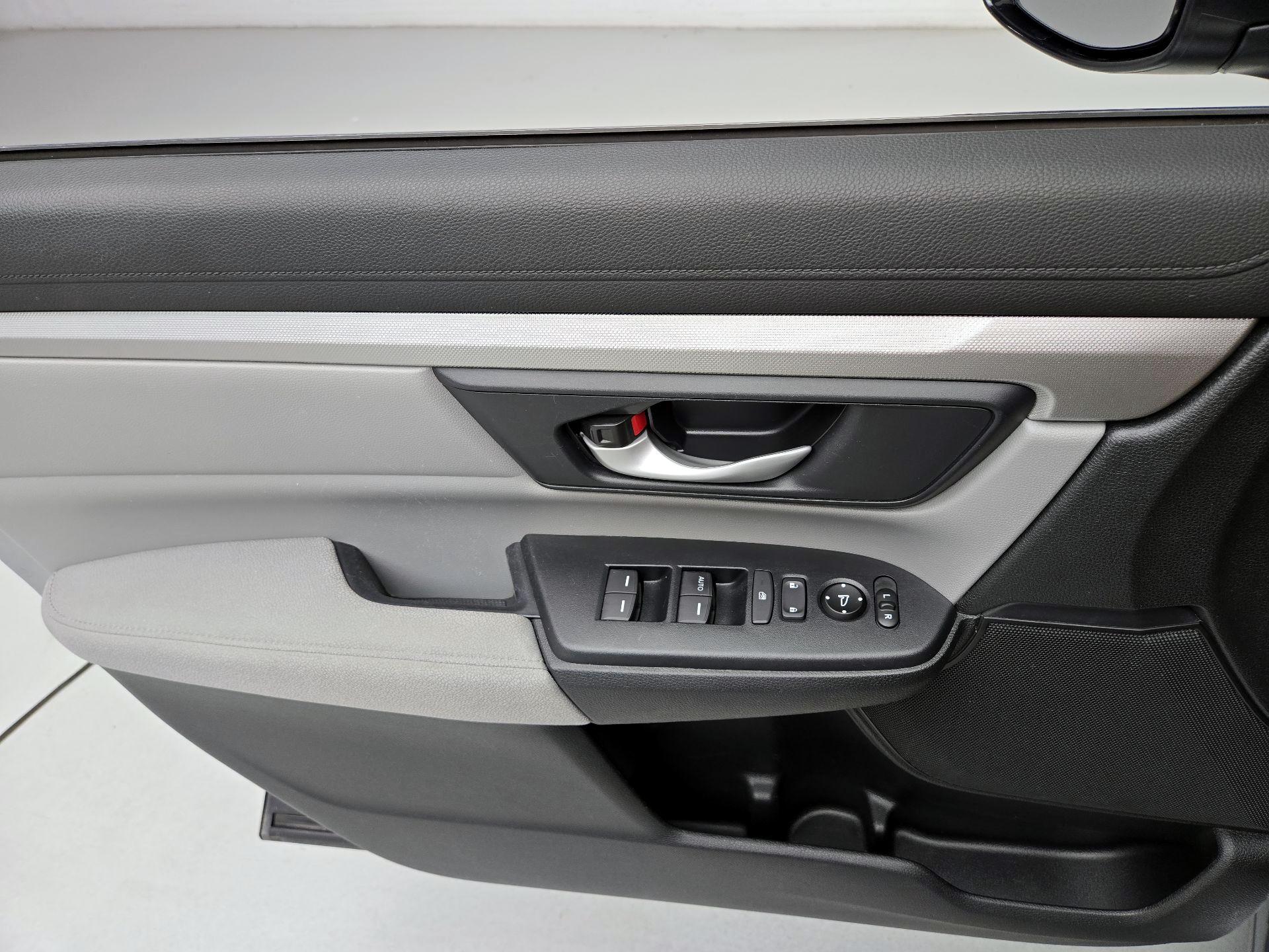Thumbnail: 2017 Honda CR-V - 12
