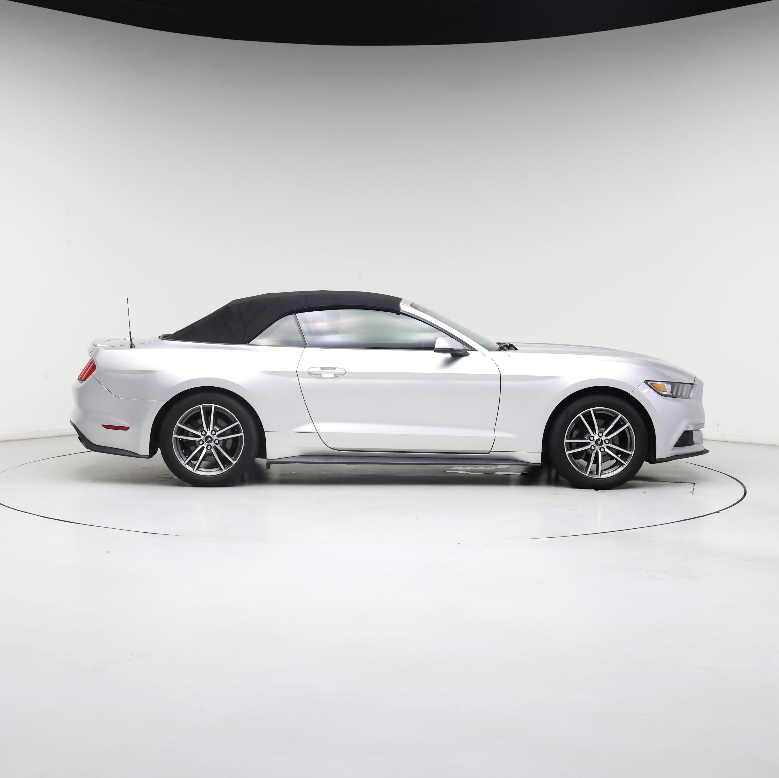 Thumbnail: 2017 Ford Mustang - 7