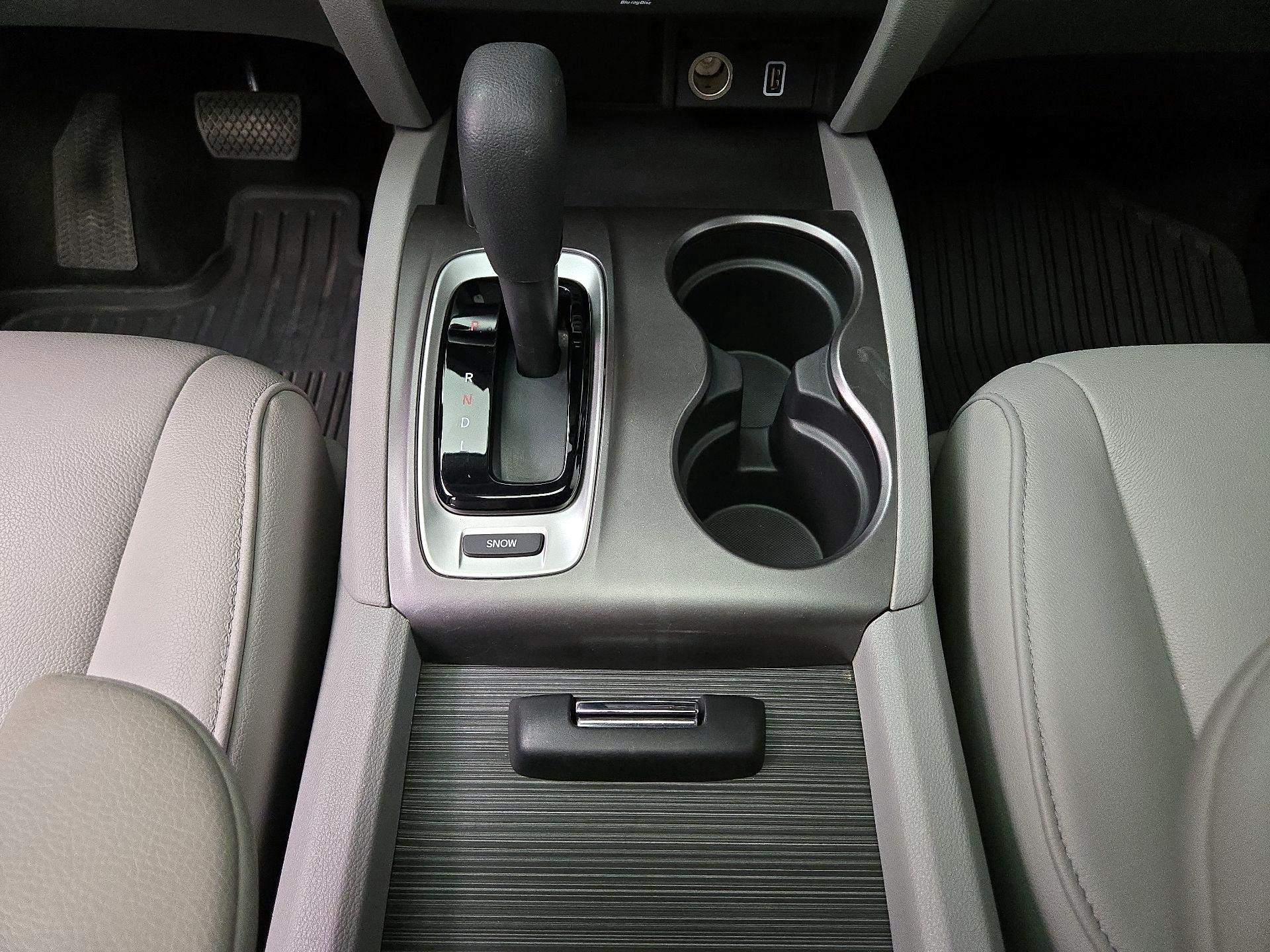 Thumbnail: 2019 Honda Pilot - 18