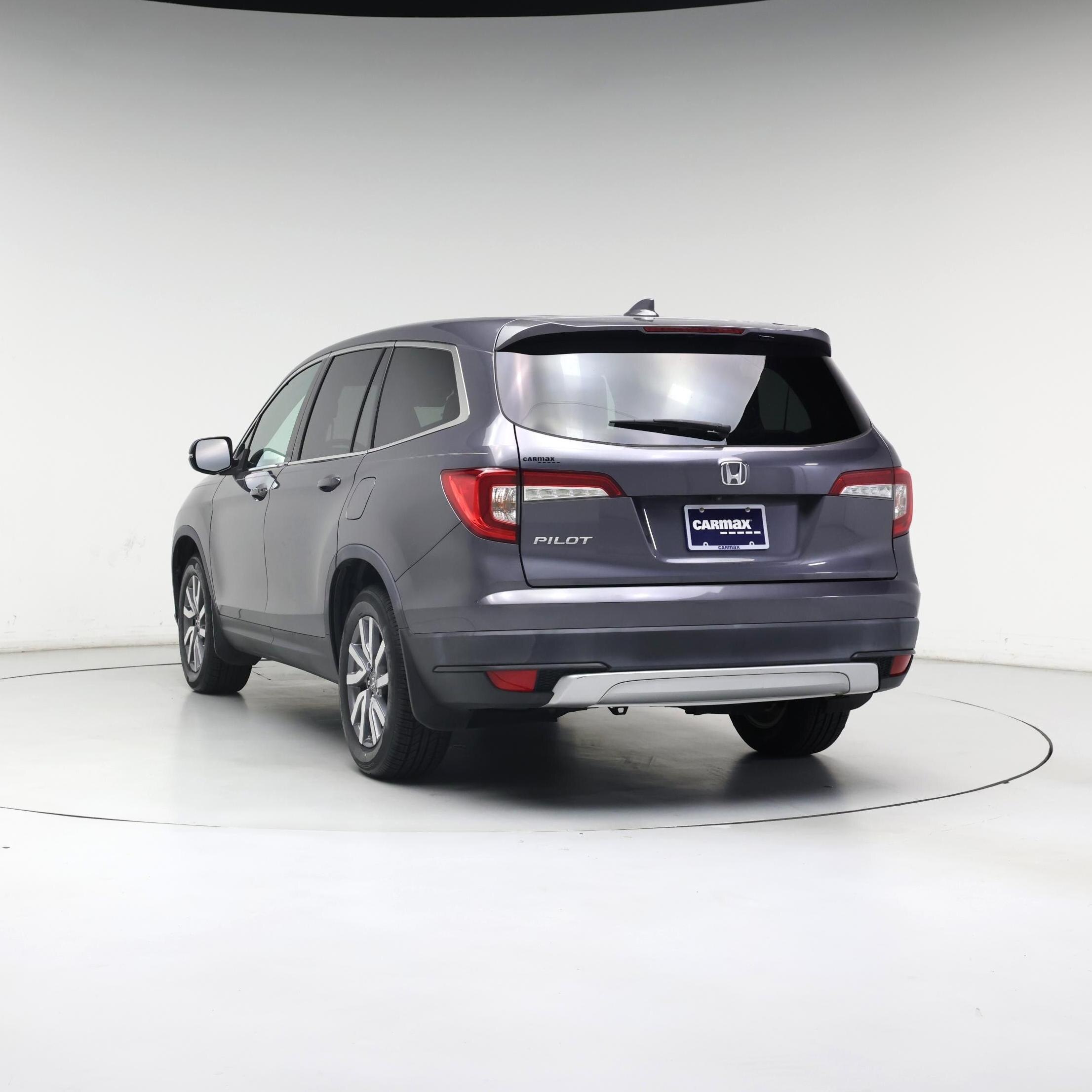 Thumbnail: 2019 Honda Pilot - 2