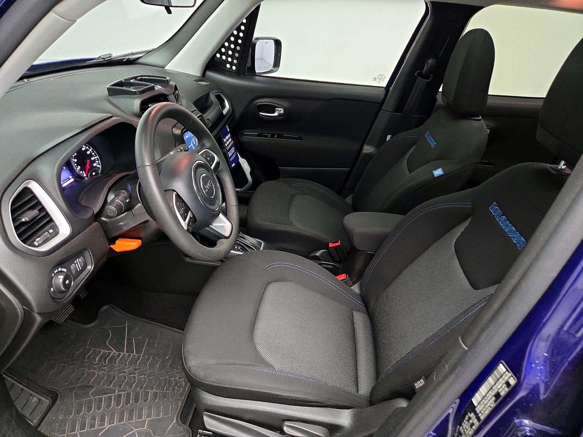 Thumbnail: 2021 Jeep Renegade - 11