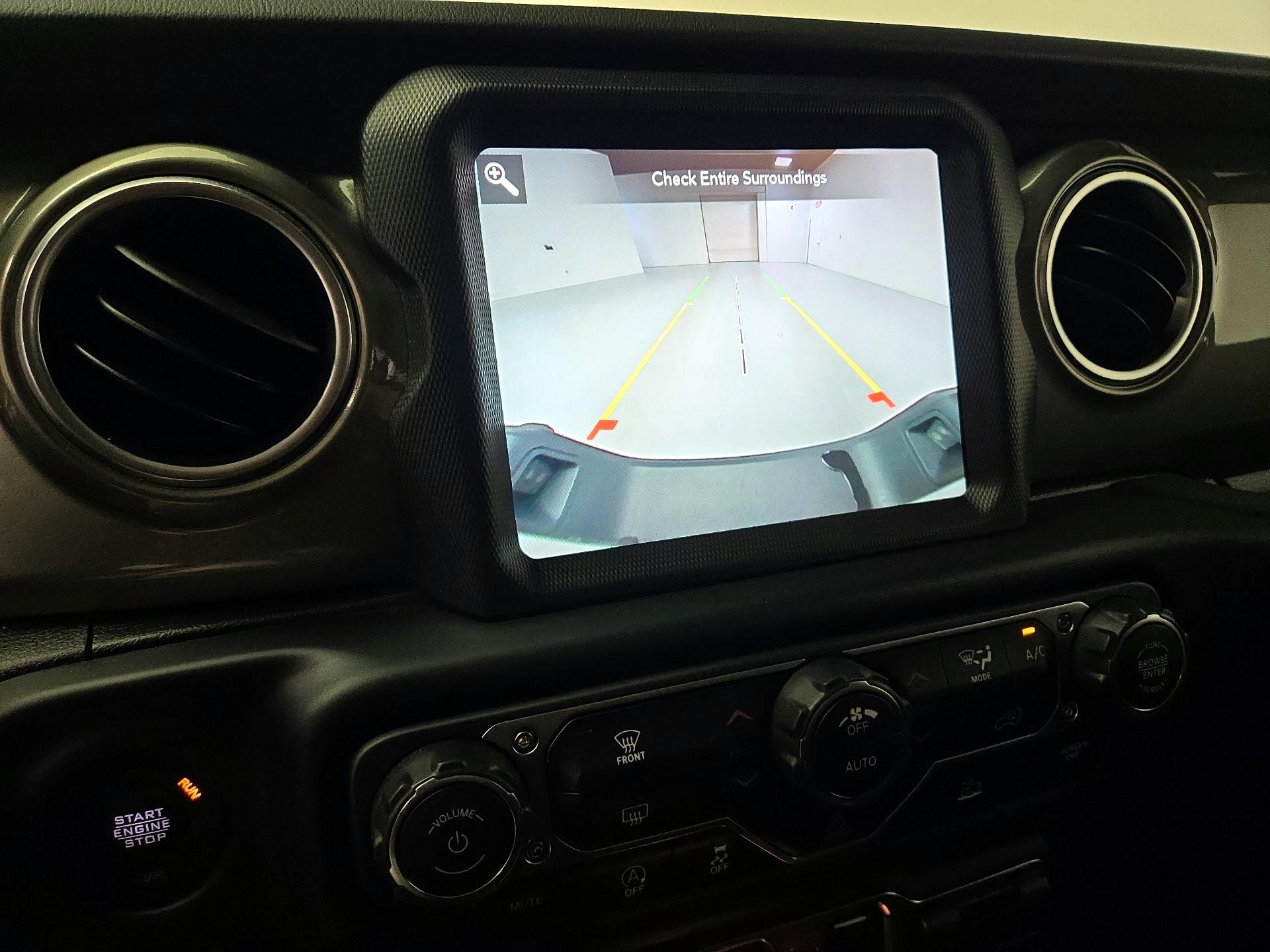 Thumbnail: 2023 Jeep Gladiator - 15