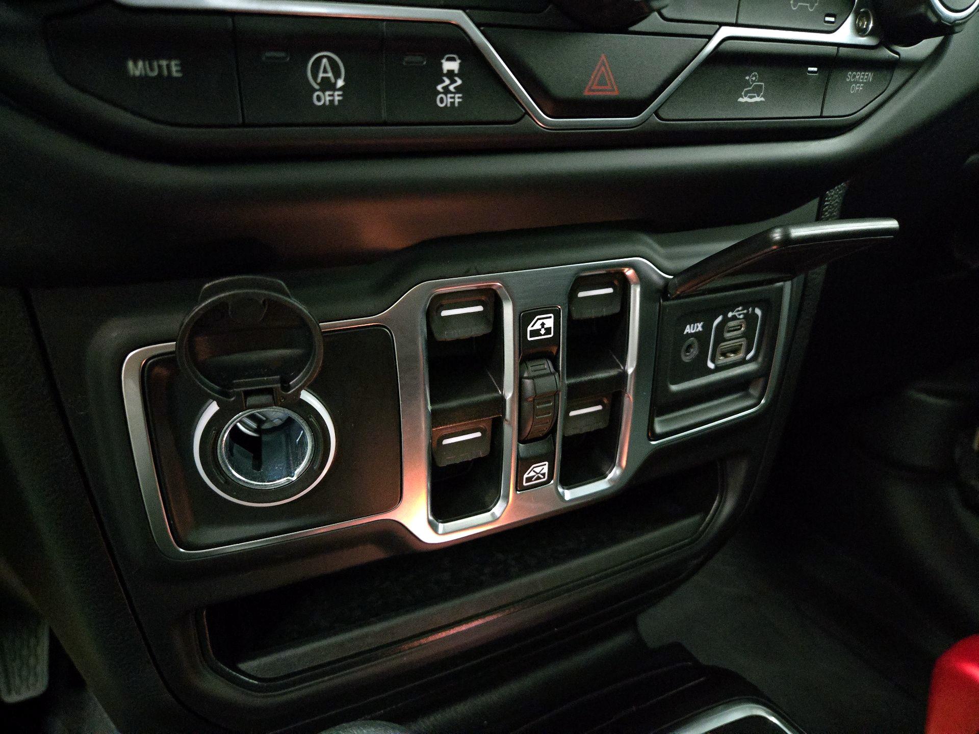 Thumbnail: 2023 Jeep Gladiator - 19