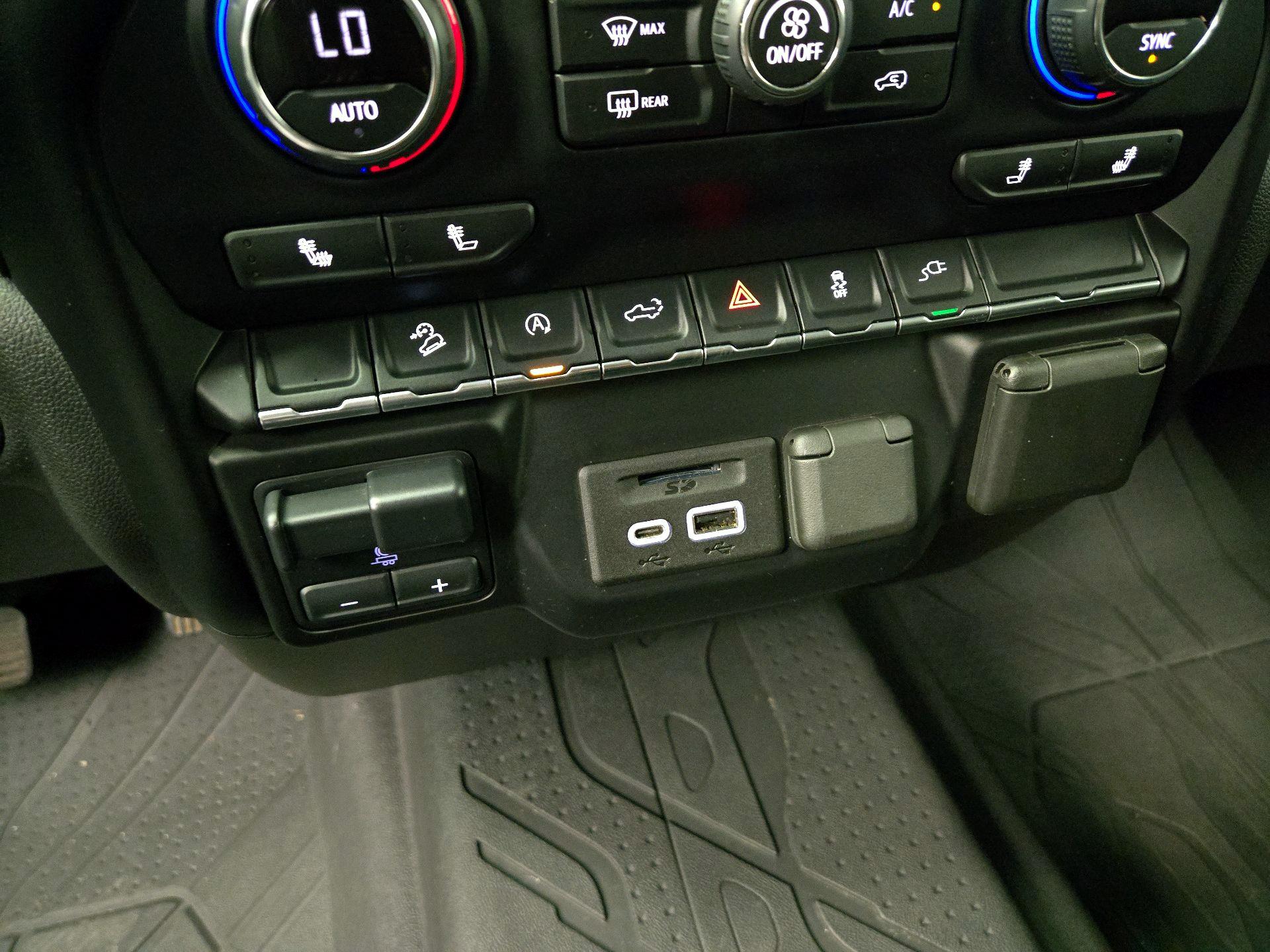 Thumbnail: 2021 Chevrolet Silverado 1500 - 18