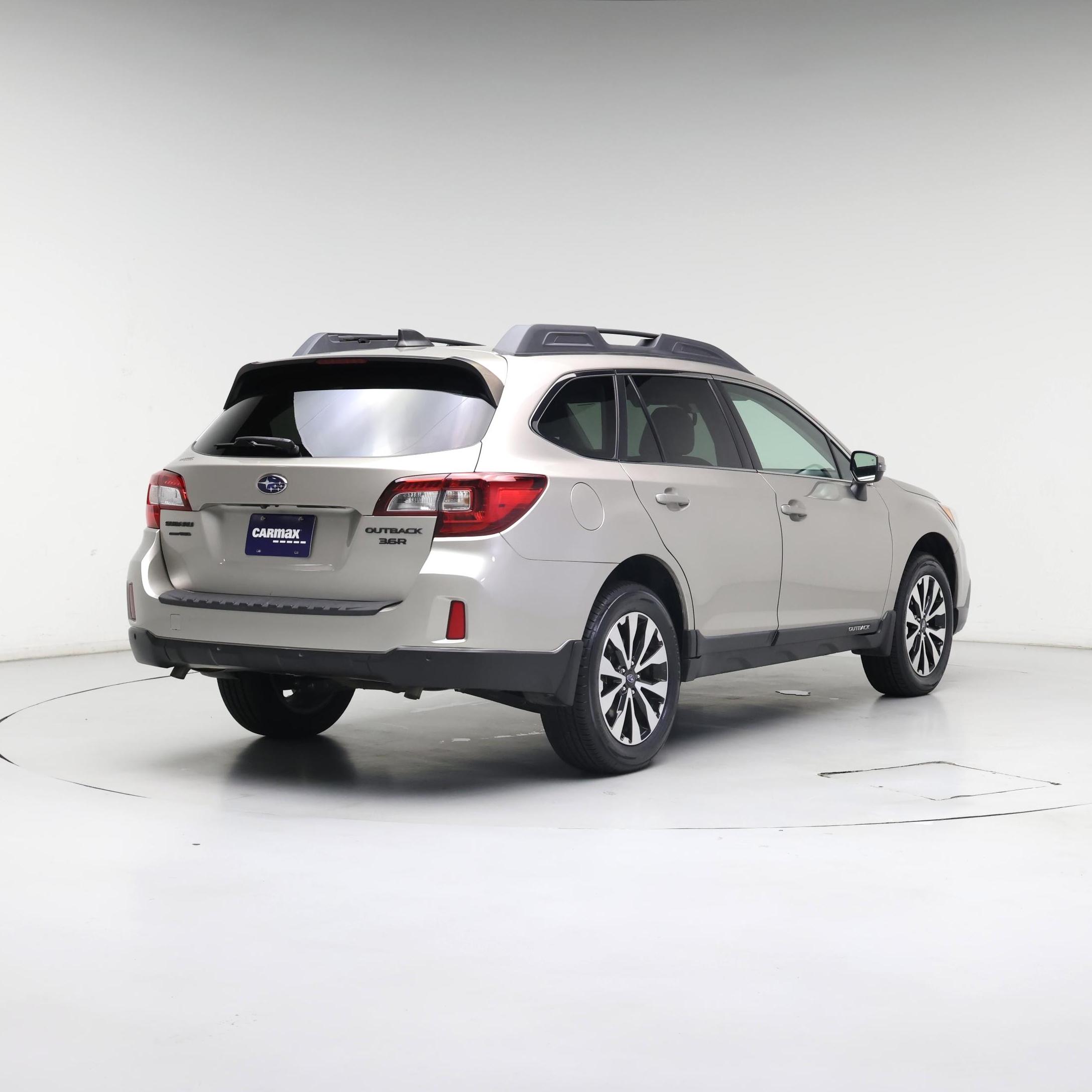 Thumbnail: 2017 Subaru Outback - 8
