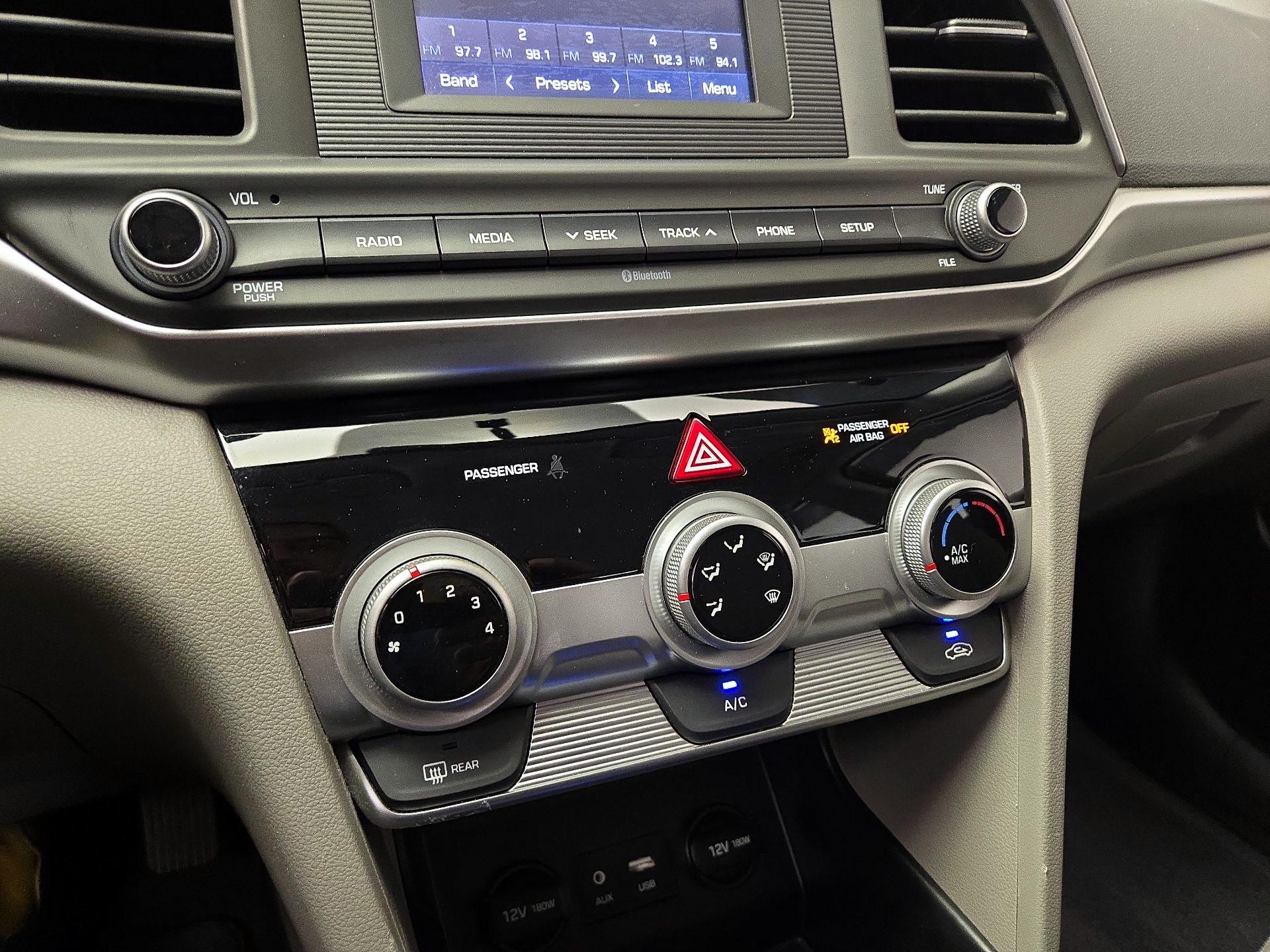 Thumbnail: 2019 Hyundai Elantra - 16