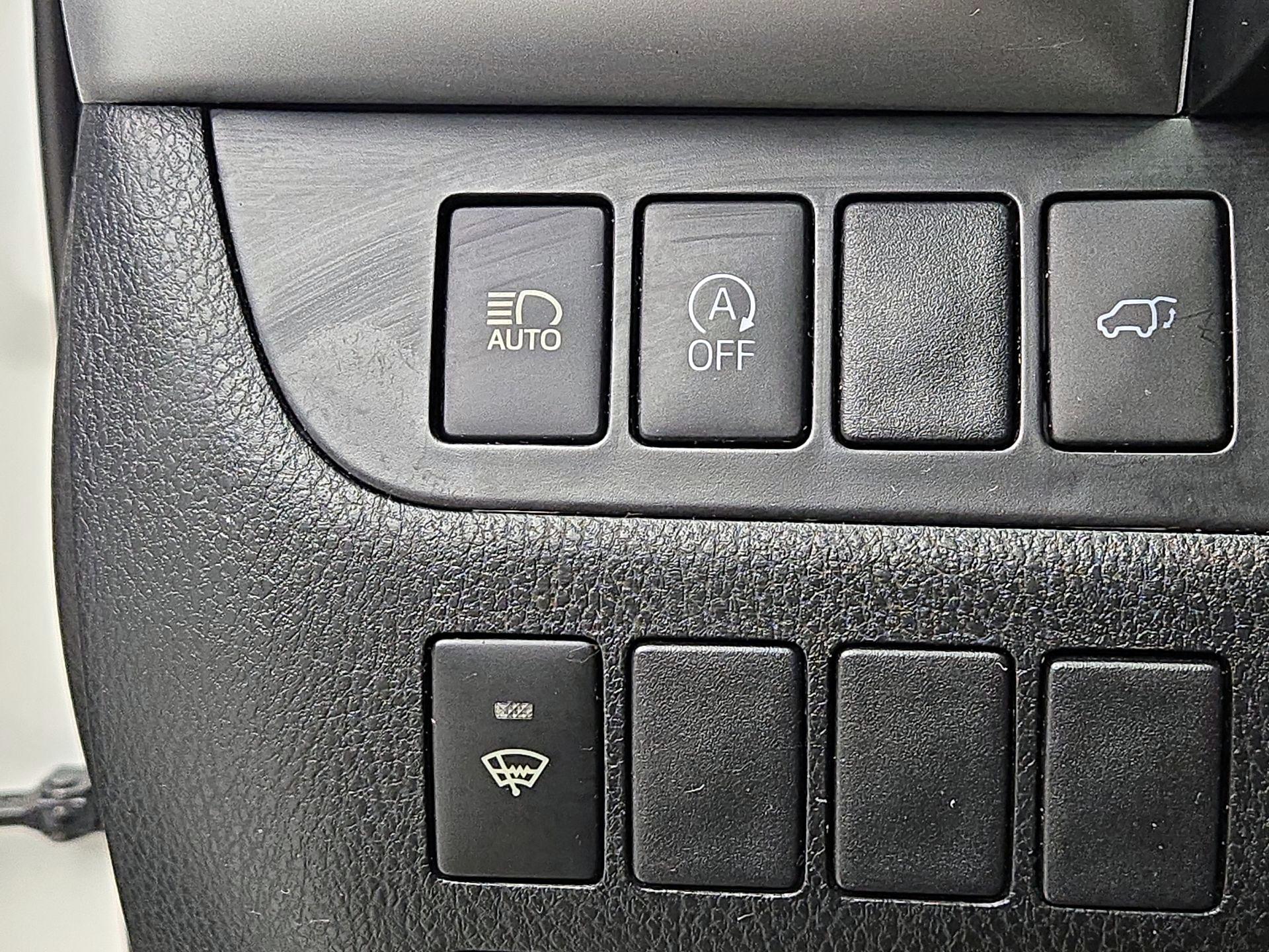 Thumbnail: 2019 Toyota Highlander - 13