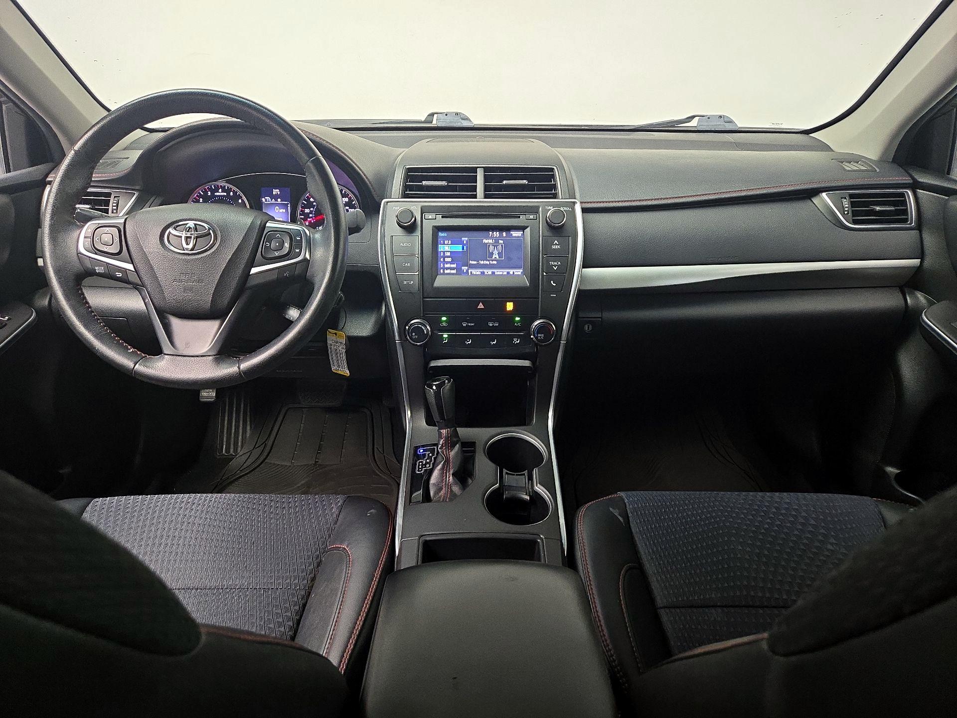 Thumbnail: 2015 Toyota Camry - 9