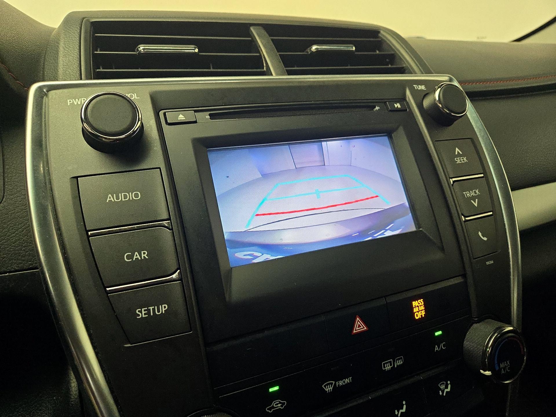 Thumbnail: 2015 Toyota Camry - 14