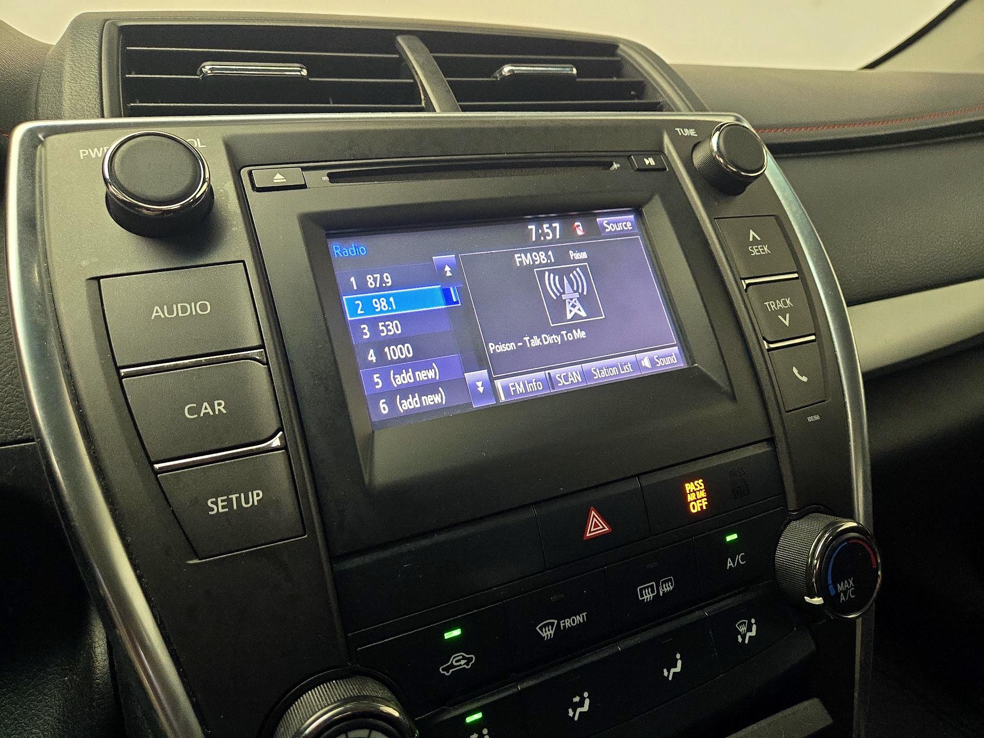 Thumbnail: 2015 Toyota Camry - 15