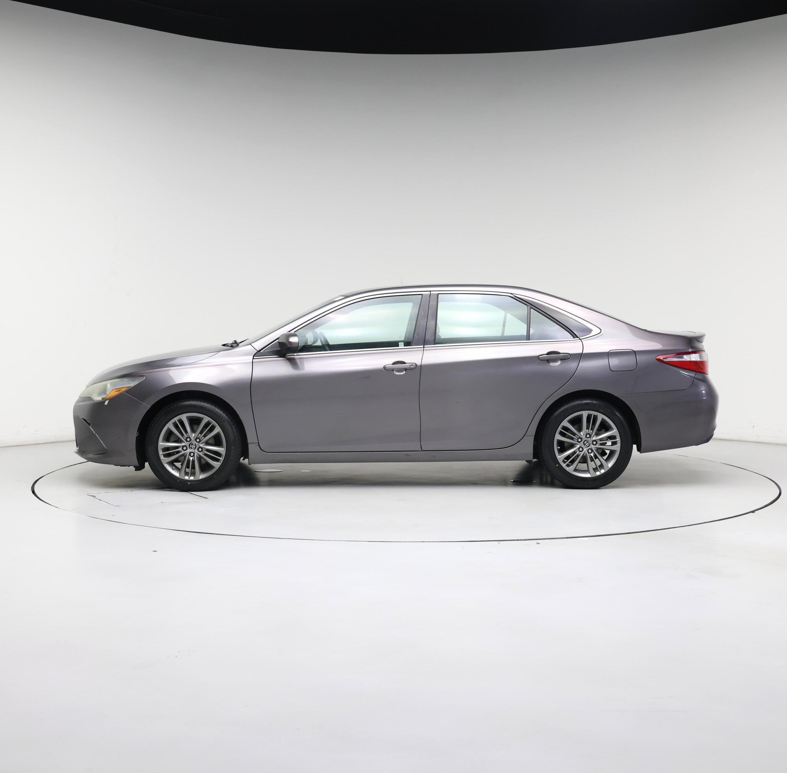 Thumbnail: 2015 Toyota Camry - 3