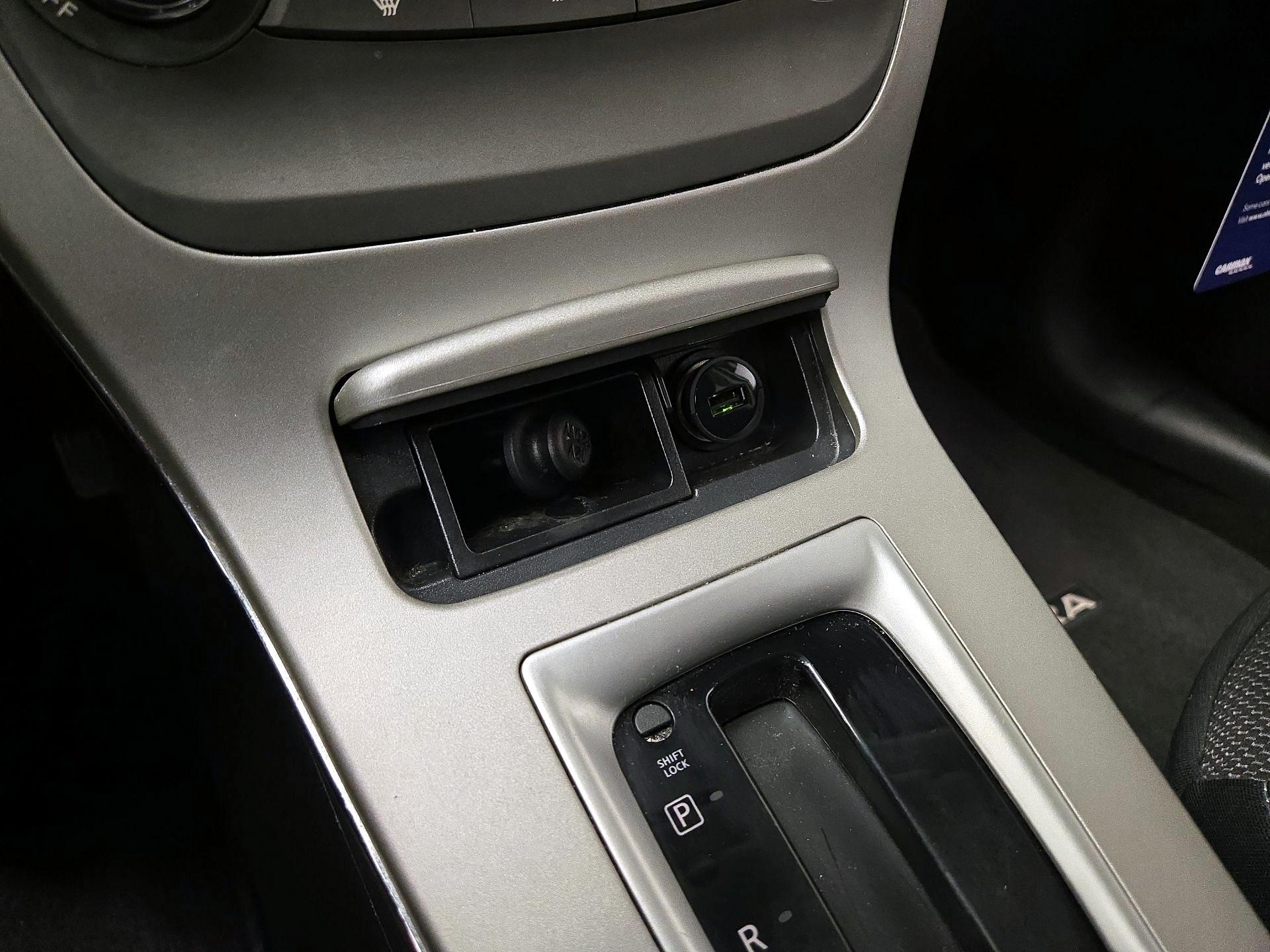 Thumbnail: 2014 Nissan Sentra - 17