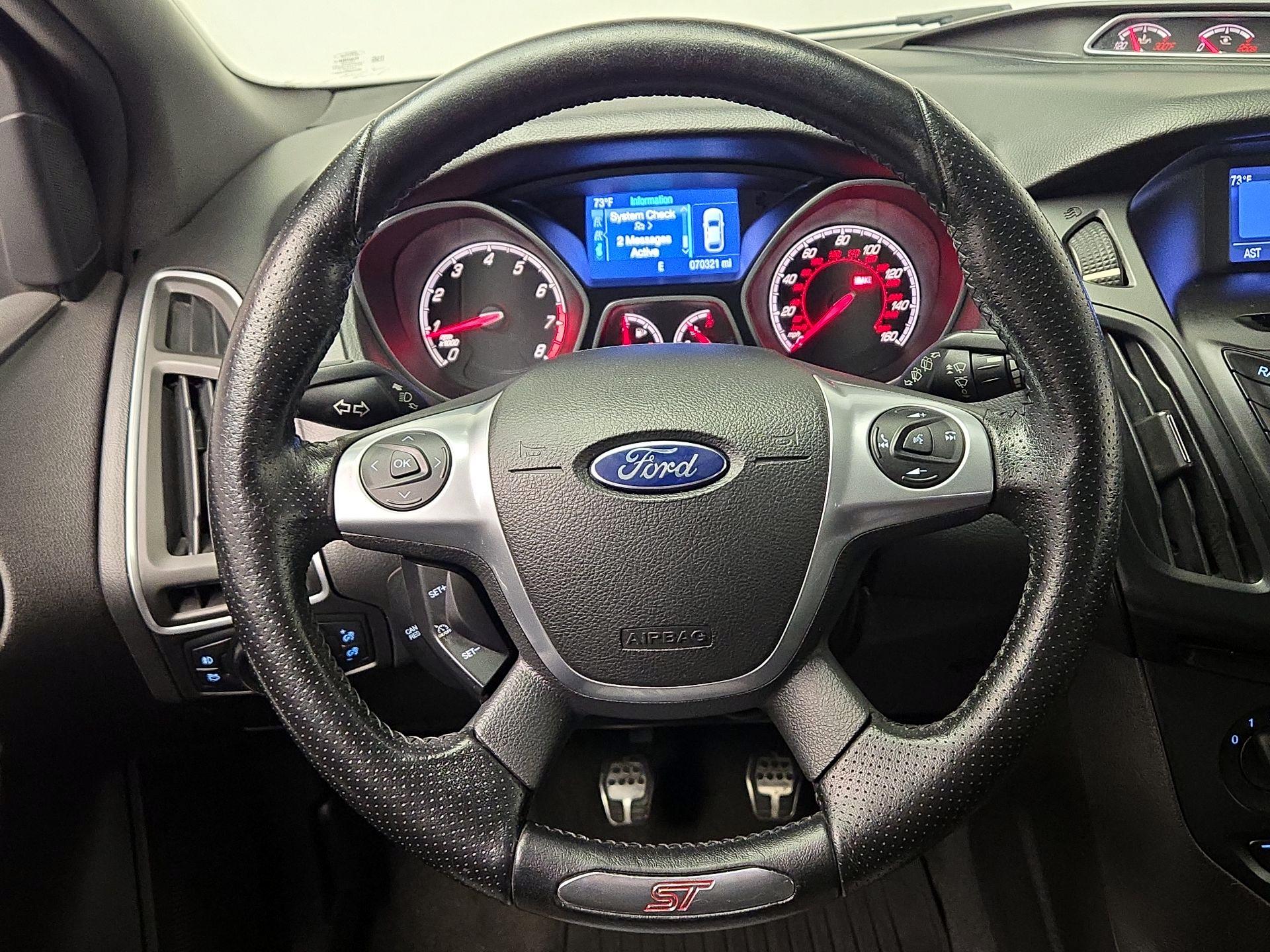 Thumbnail: 2014 Ford Focus - 10