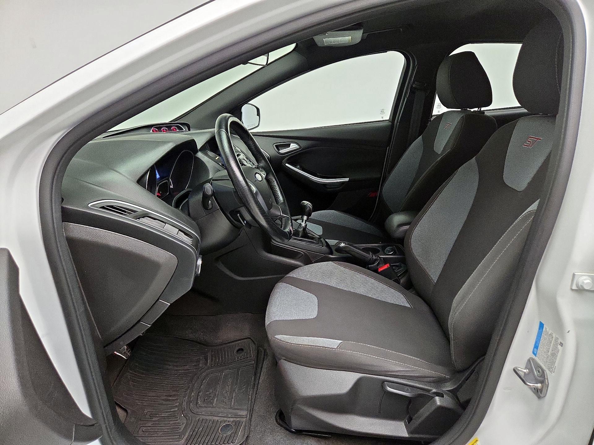 Thumbnail: 2014 Ford Focus - 11