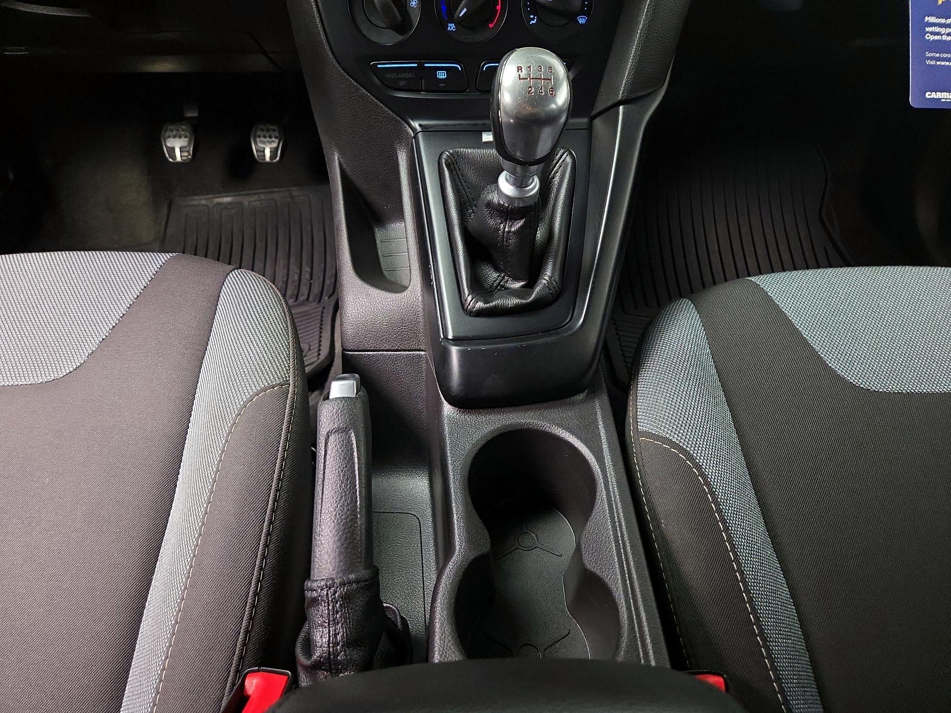 Thumbnail: 2014 Ford Focus - 16