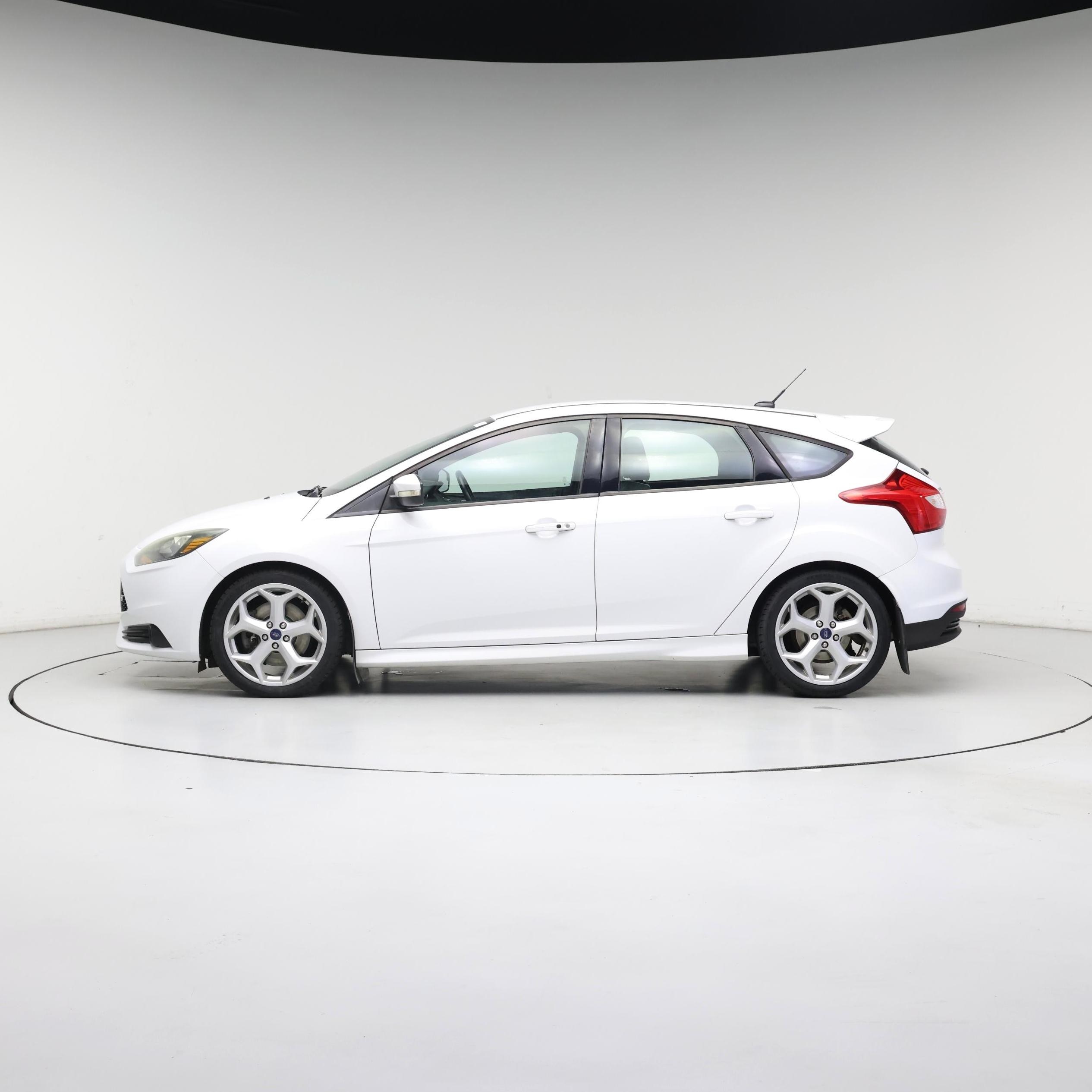 Thumbnail: 2014 Ford Focus - 3