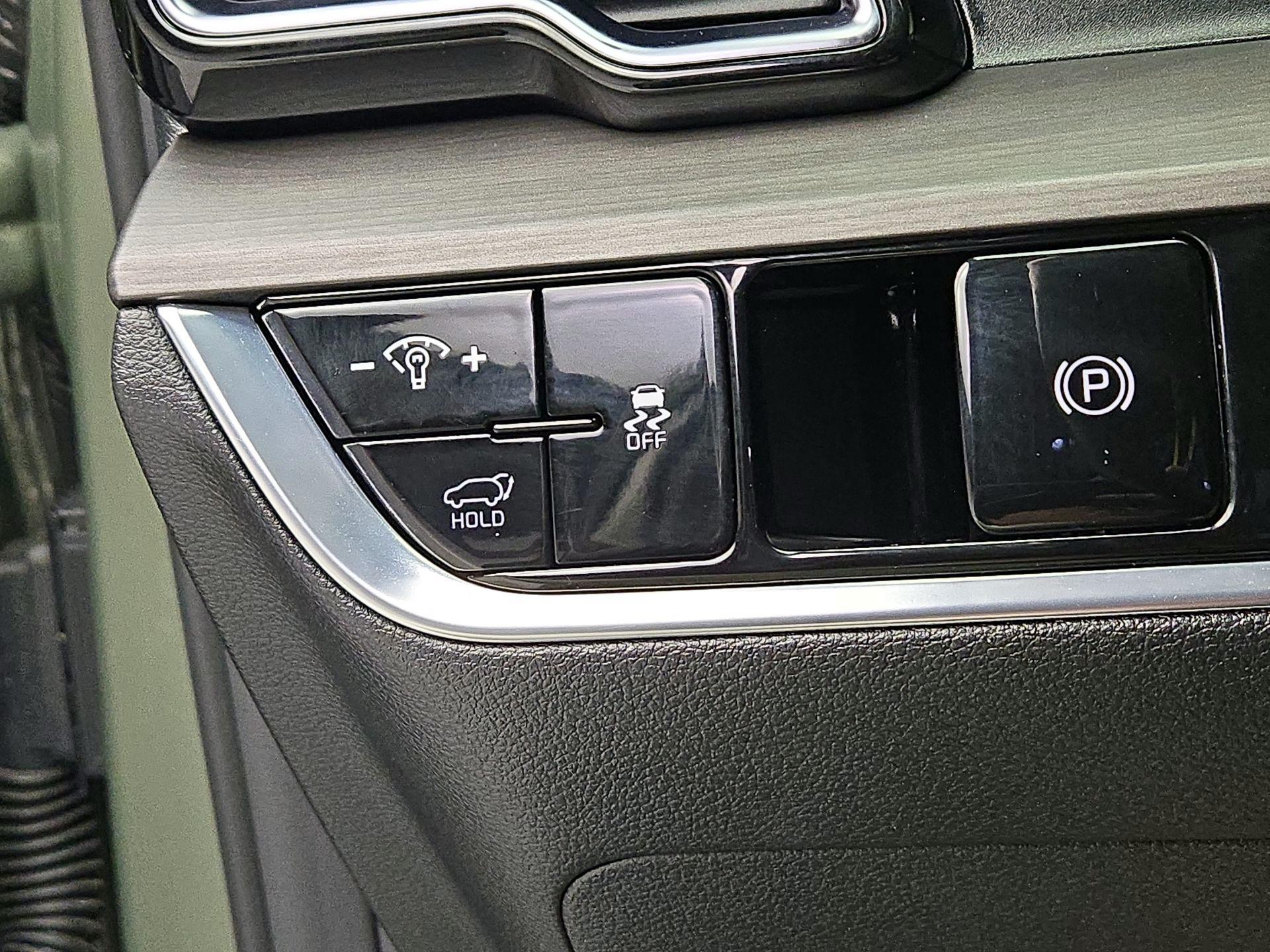 Thumbnail: 2023 Kia Sportage - 13