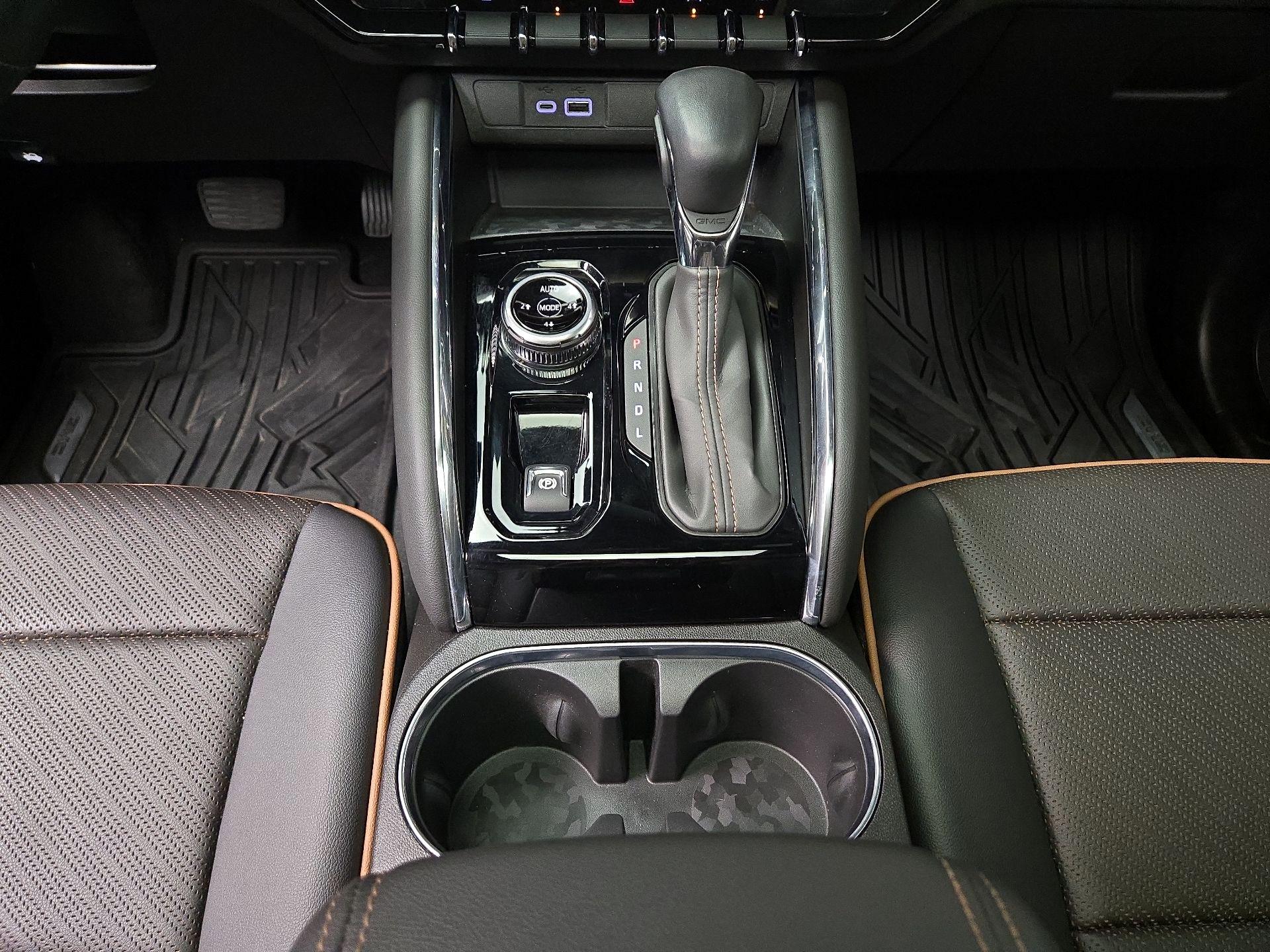 Thumbnail: 2024 GMC Canyon - 18