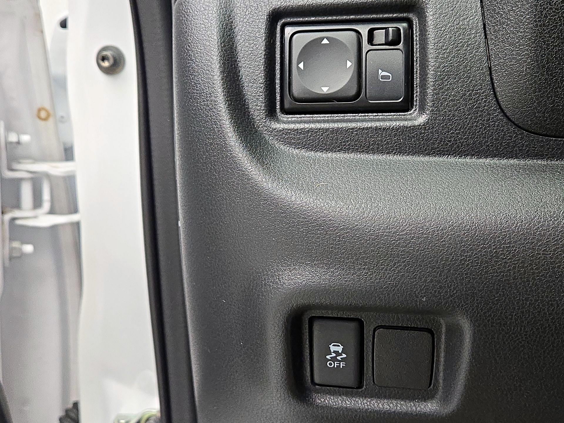 Thumbnail: 2019 Nissan Versa Note - 13