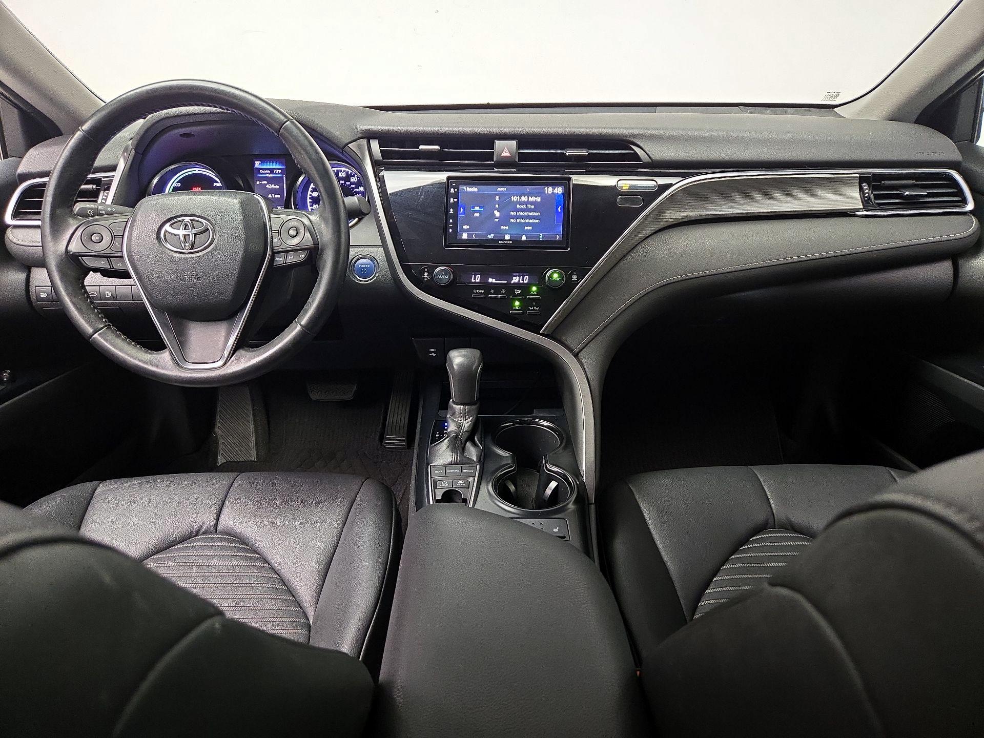 Thumbnail: 2018 Toyota Camry - 9