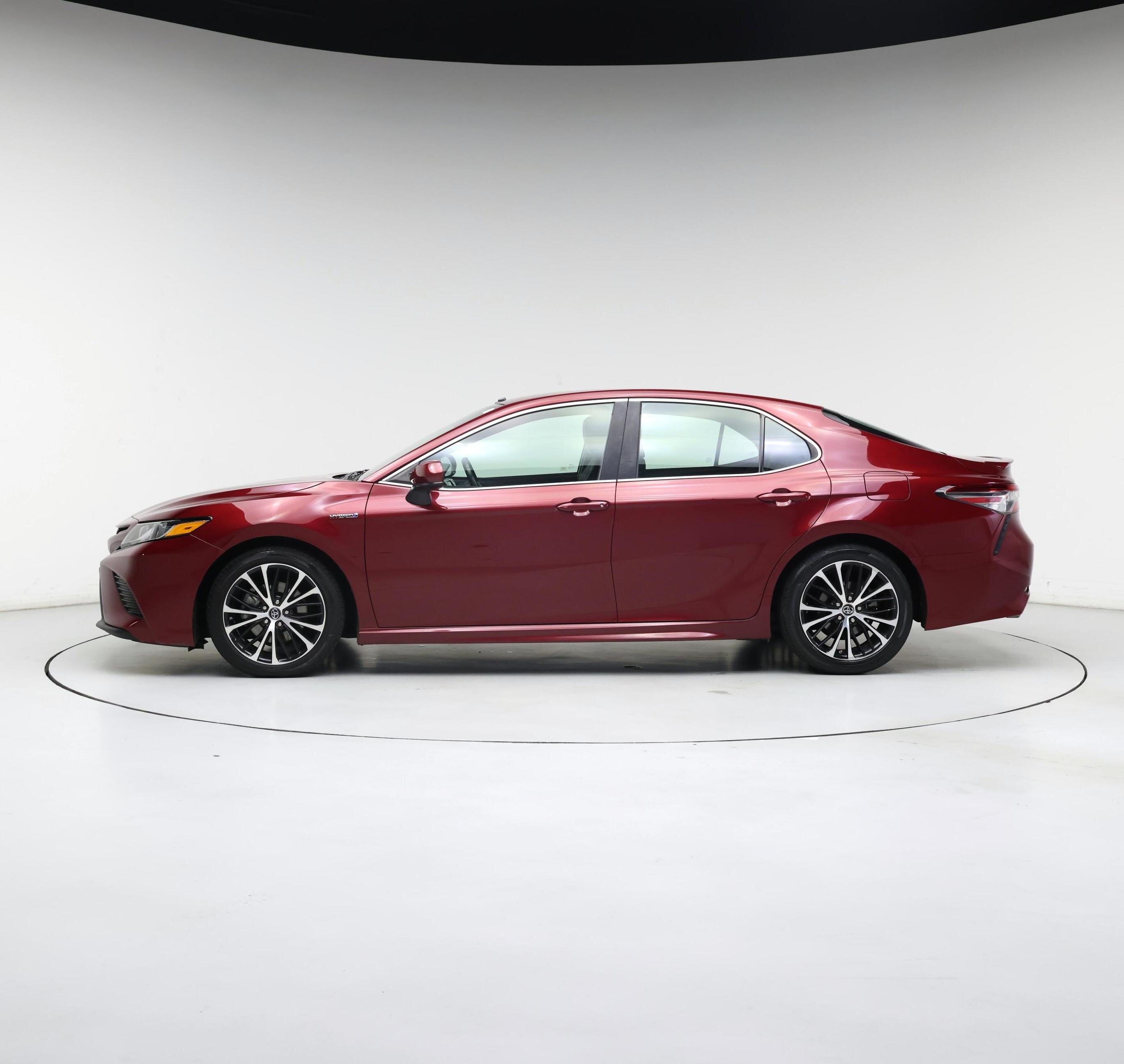 Thumbnail: 2018 Toyota Camry - 3