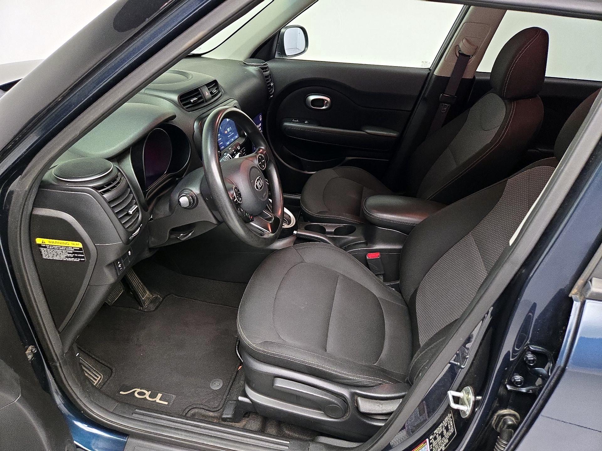 Thumbnail: 2019 Kia Soul - 11