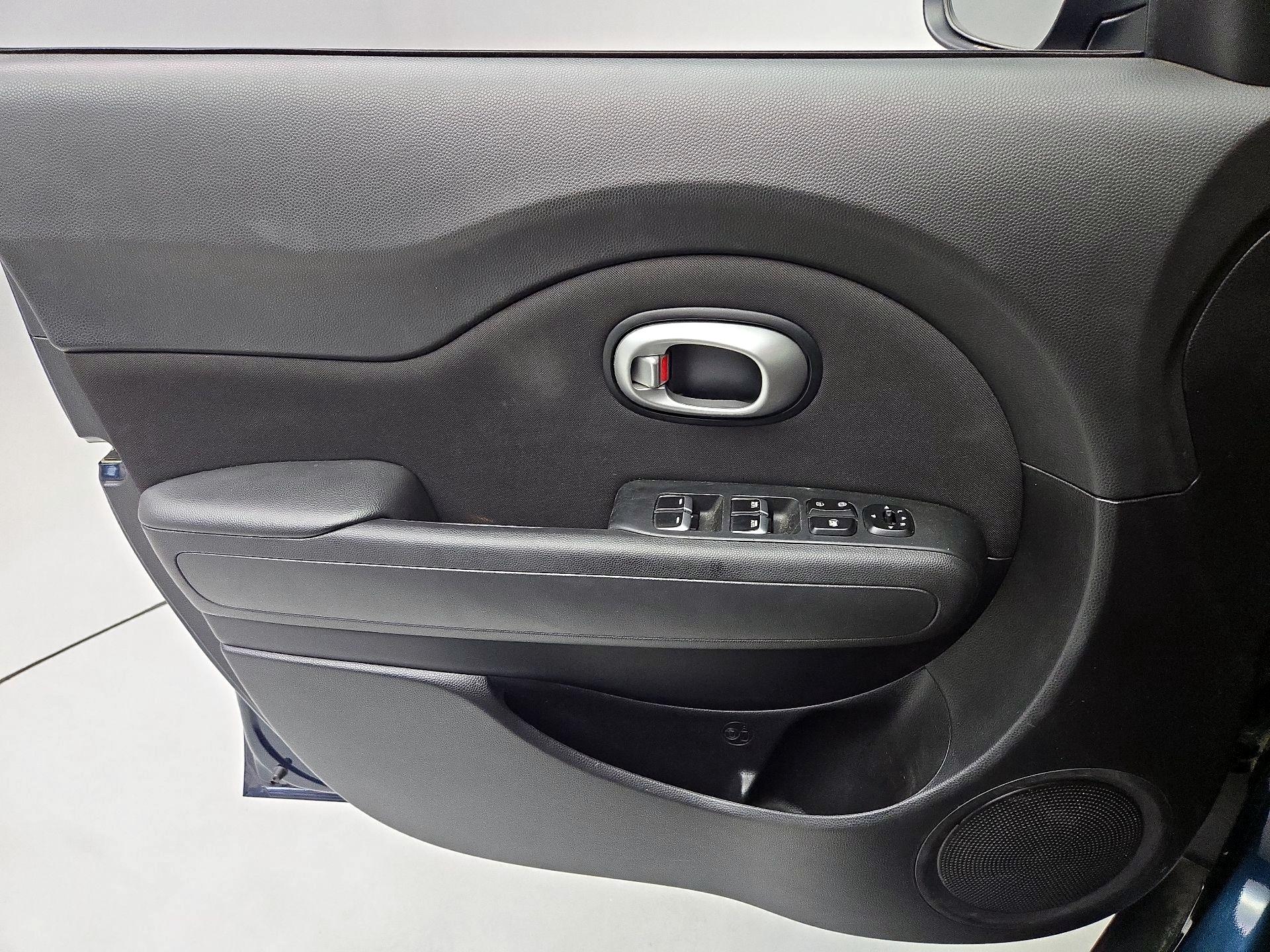 Thumbnail: 2019 Kia Soul - 12