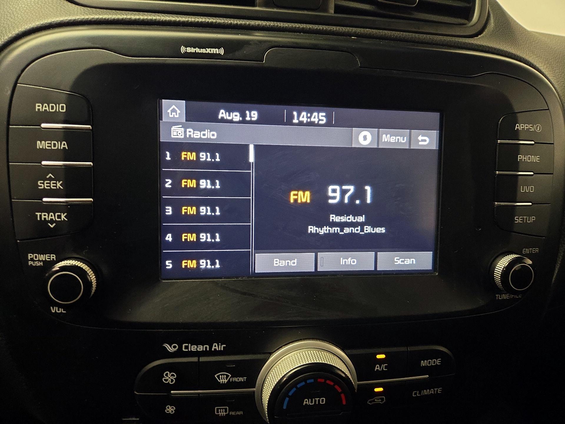 Thumbnail: 2019 Kia Soul - 15