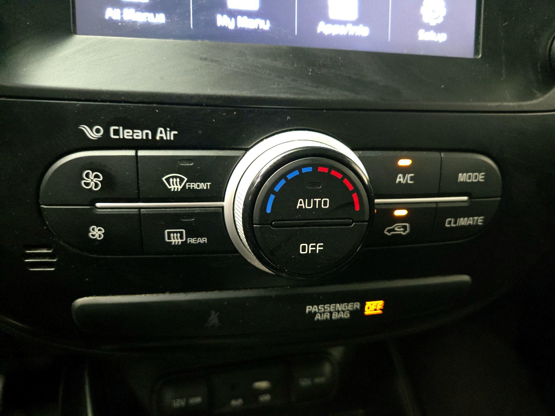 Thumbnail: 2019 Kia Soul - 16