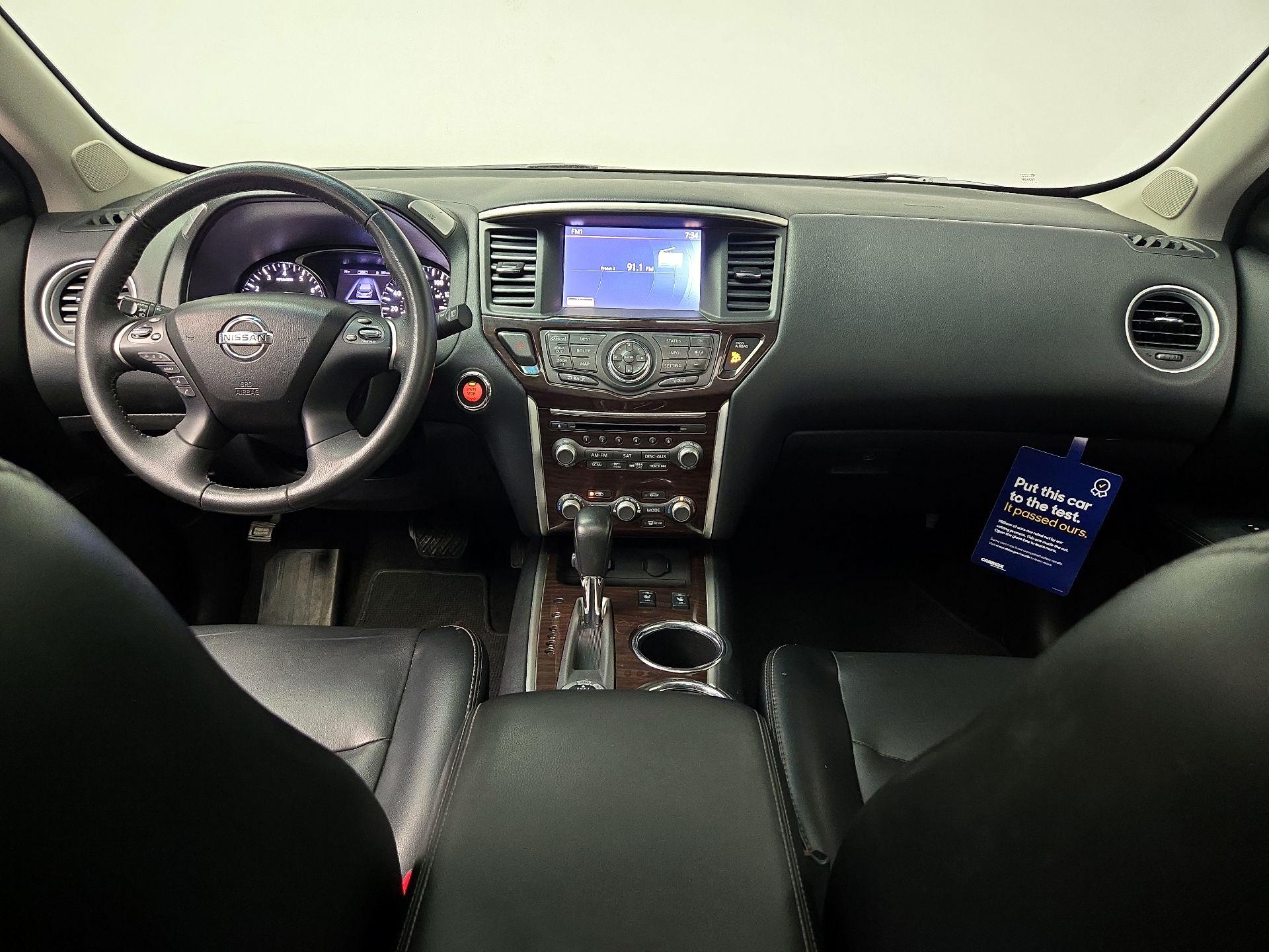 Thumbnail: 2015 Nissan Pathfinder - 9