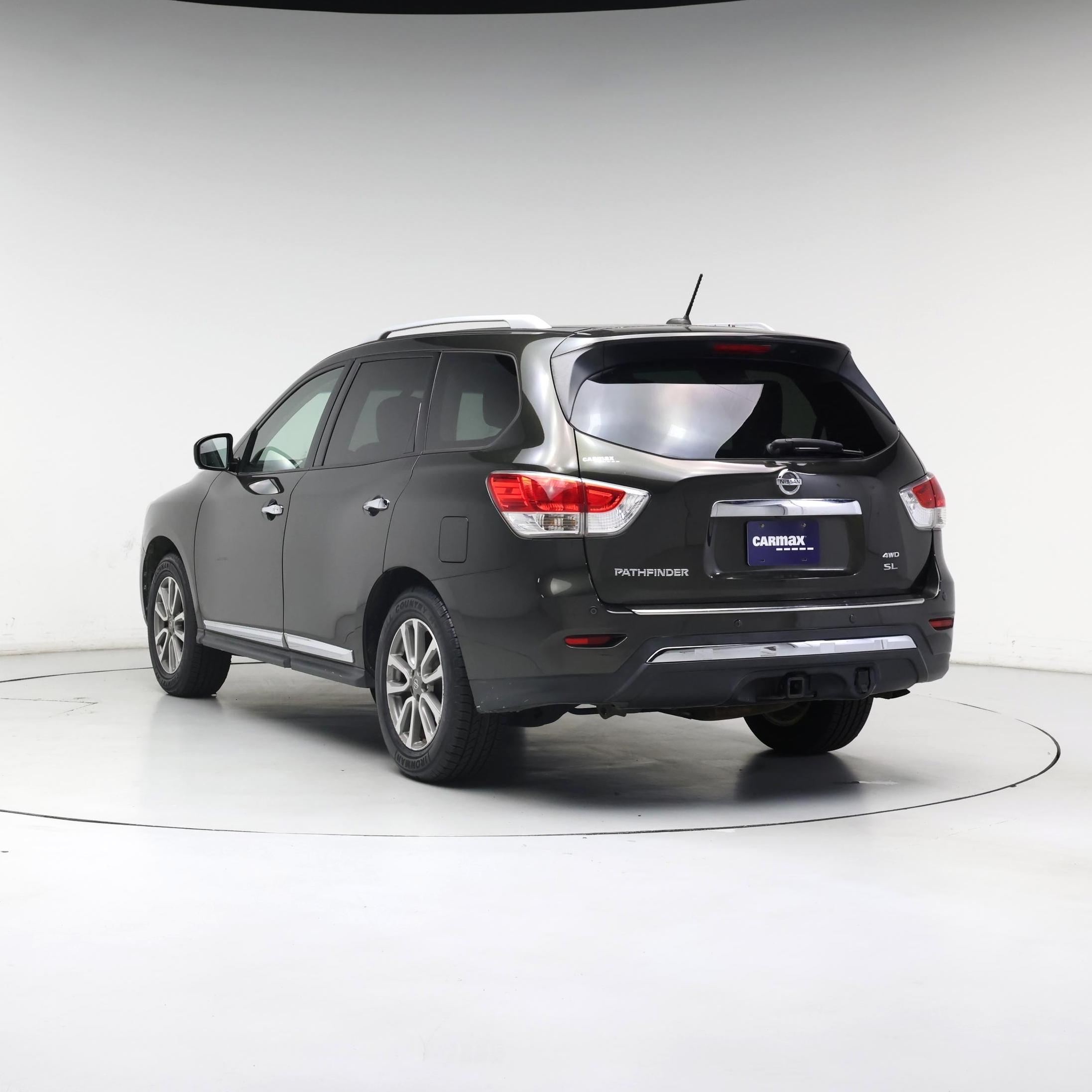 Thumbnail: 2015 Nissan Pathfinder - 2