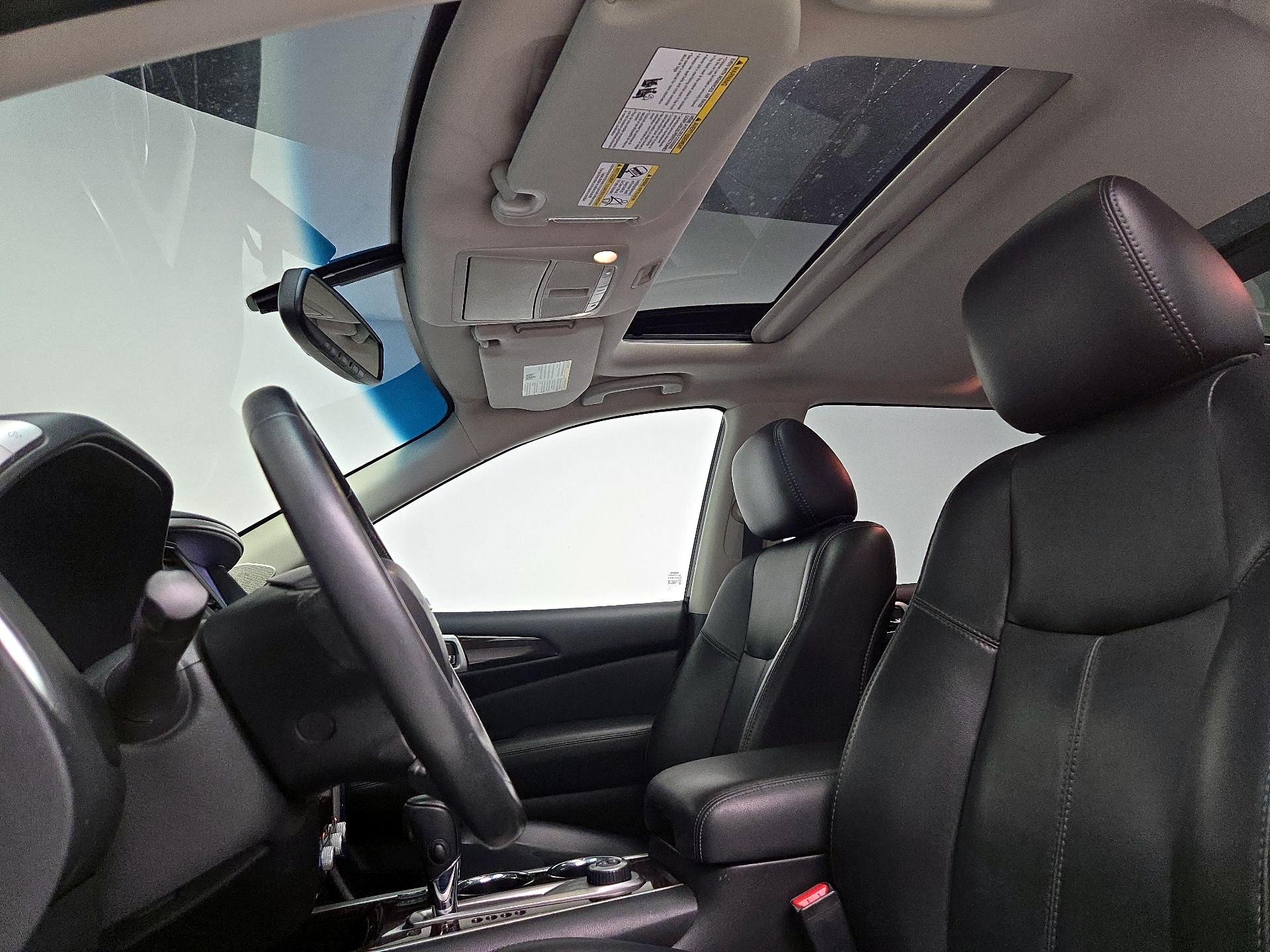 Thumbnail: 2015 Nissan Pathfinder - 20
