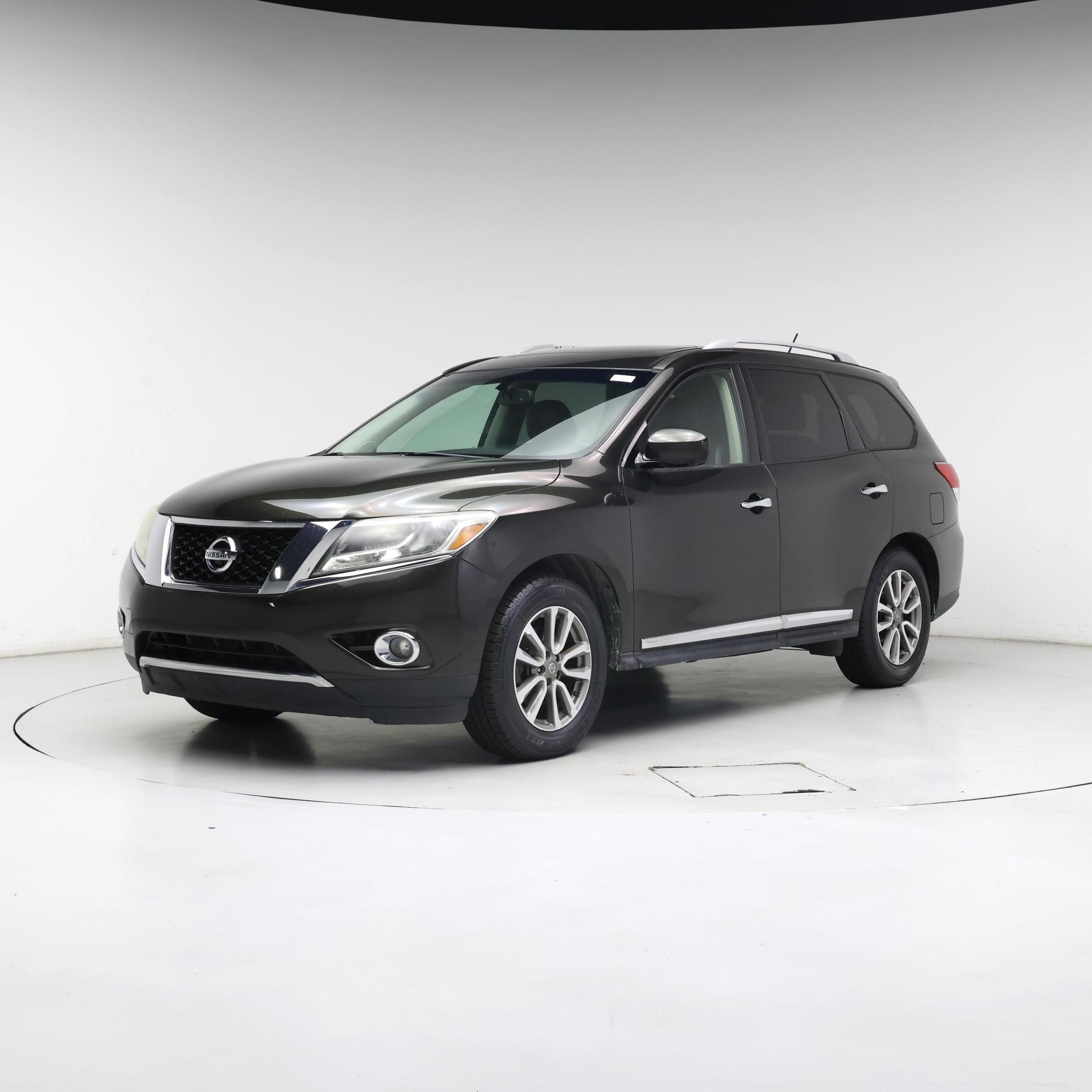 Thumbnail: 2015 Nissan Pathfinder - 4